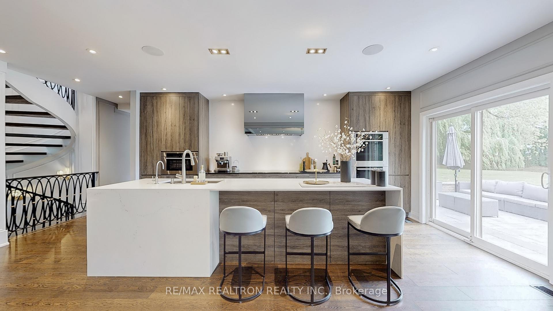 Photo 8 of 23 Boyd Court, Markham, Victoria Square — HOMEH