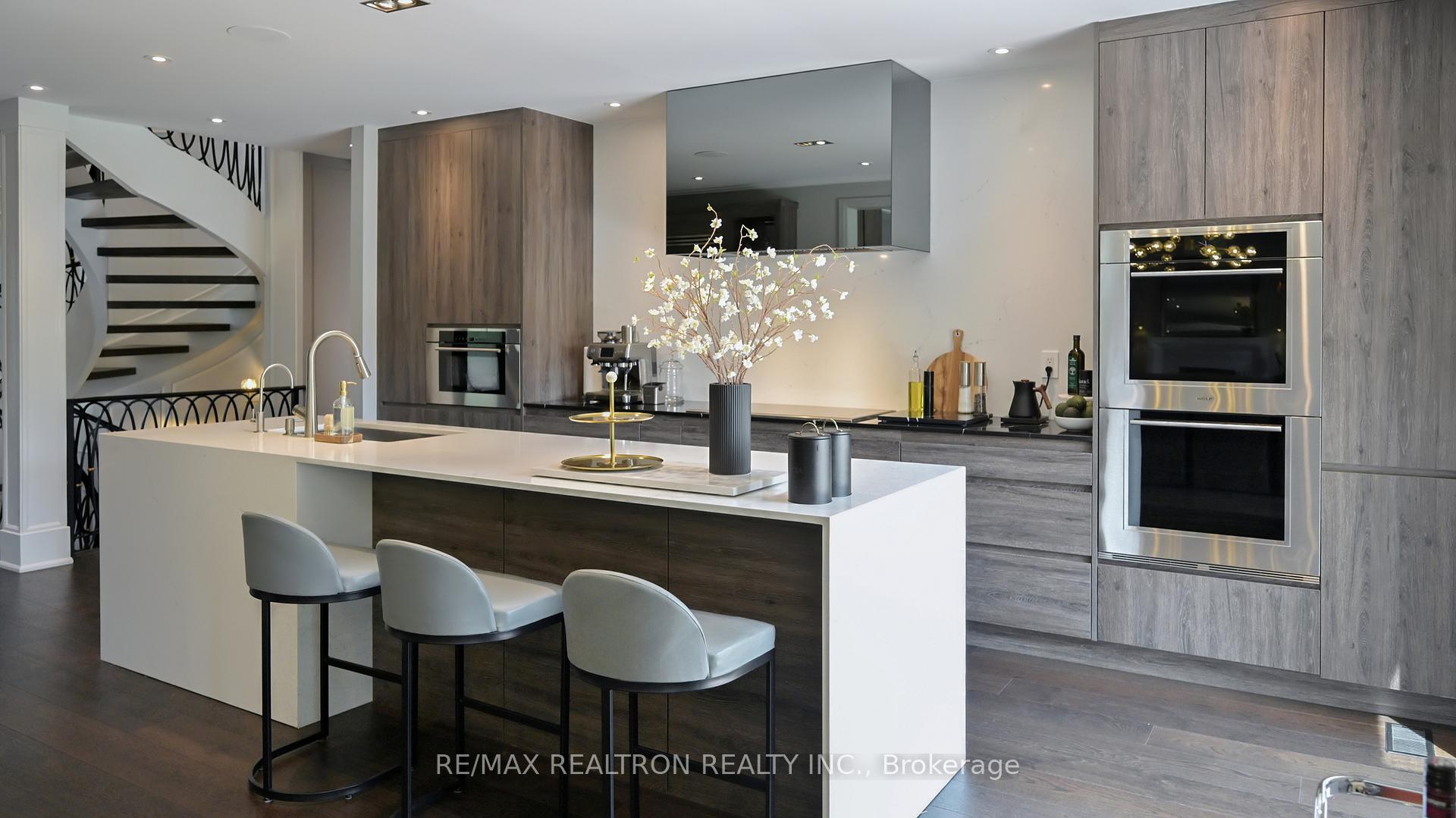Photo 9 of 23 Boyd Court, Markham, Victoria Square — HOMEH
