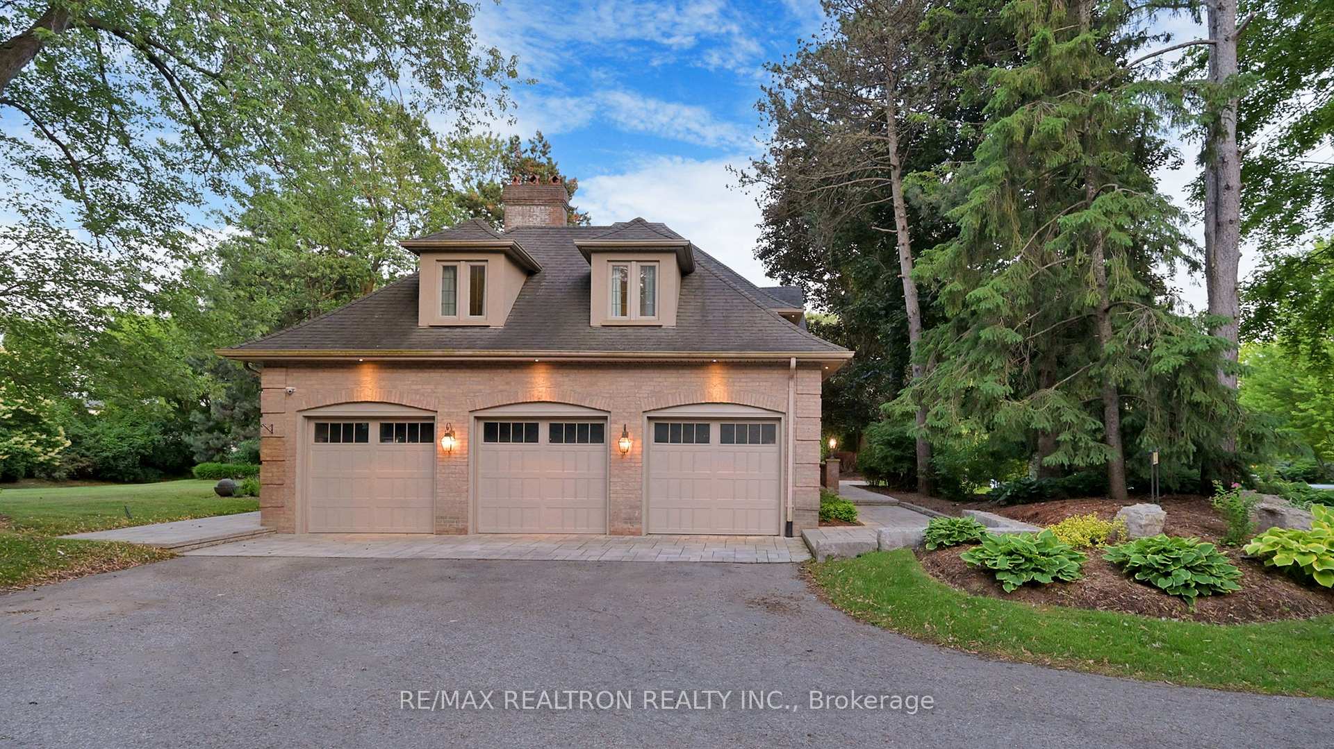 Photo 42 of 23 Boyd Court, Markham, Victoria Square — HOMEH