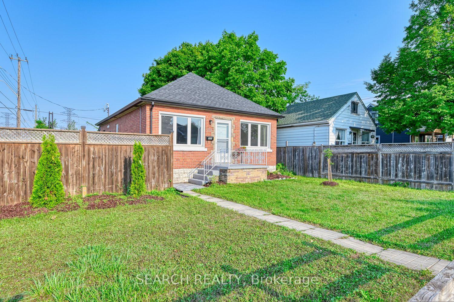Photo 2 of Unit 1, 701 Brighton Avenue, Hamilton, Parkview — HOMEH