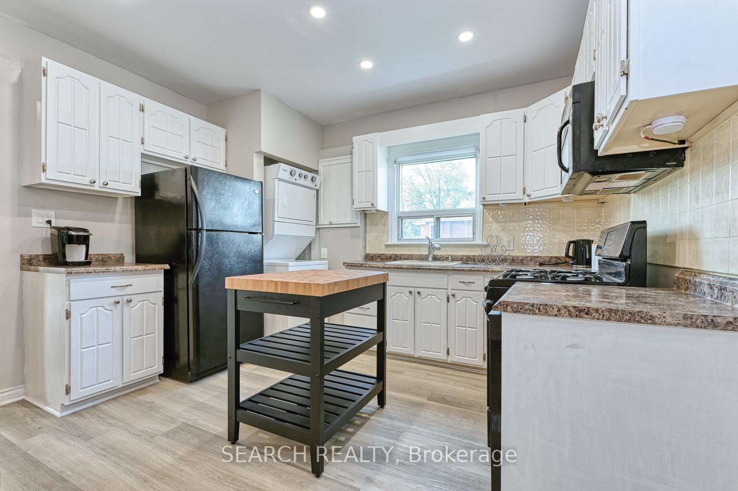 Photo 8 of Unit 1, 701 Brighton Avenue, Hamilton, Parkview — HOMEH