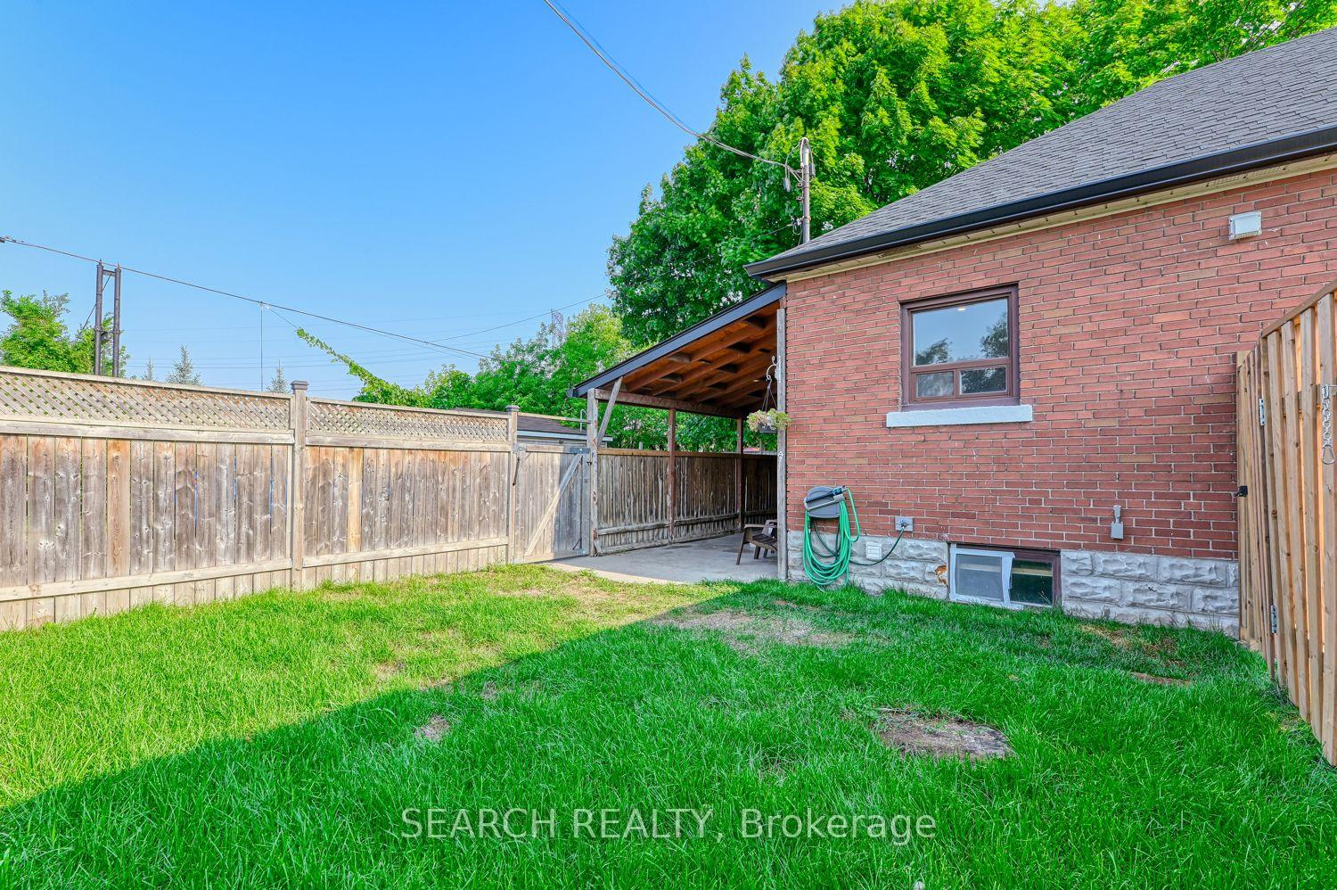 Photo 15 of Unit 1, 701 Brighton Avenue, Hamilton, Parkview — HOMEH