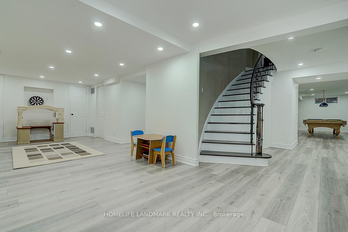 Photo 30 of 74 Webber Crescent, Markham, Unionville — HOMEH