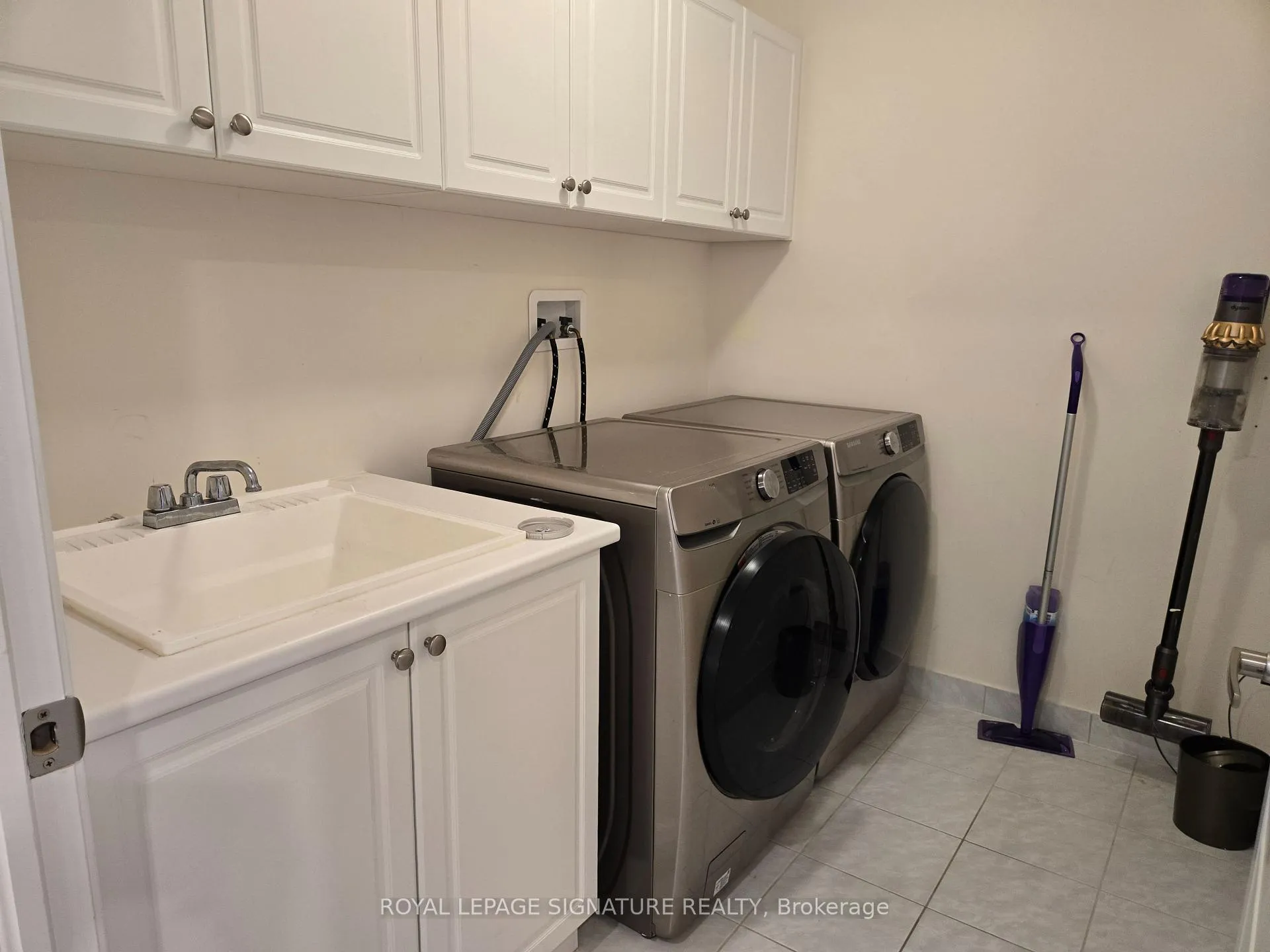 Photo 15 of 8 Beasley Grove, Hamilton, Meadowlands — HOMEH