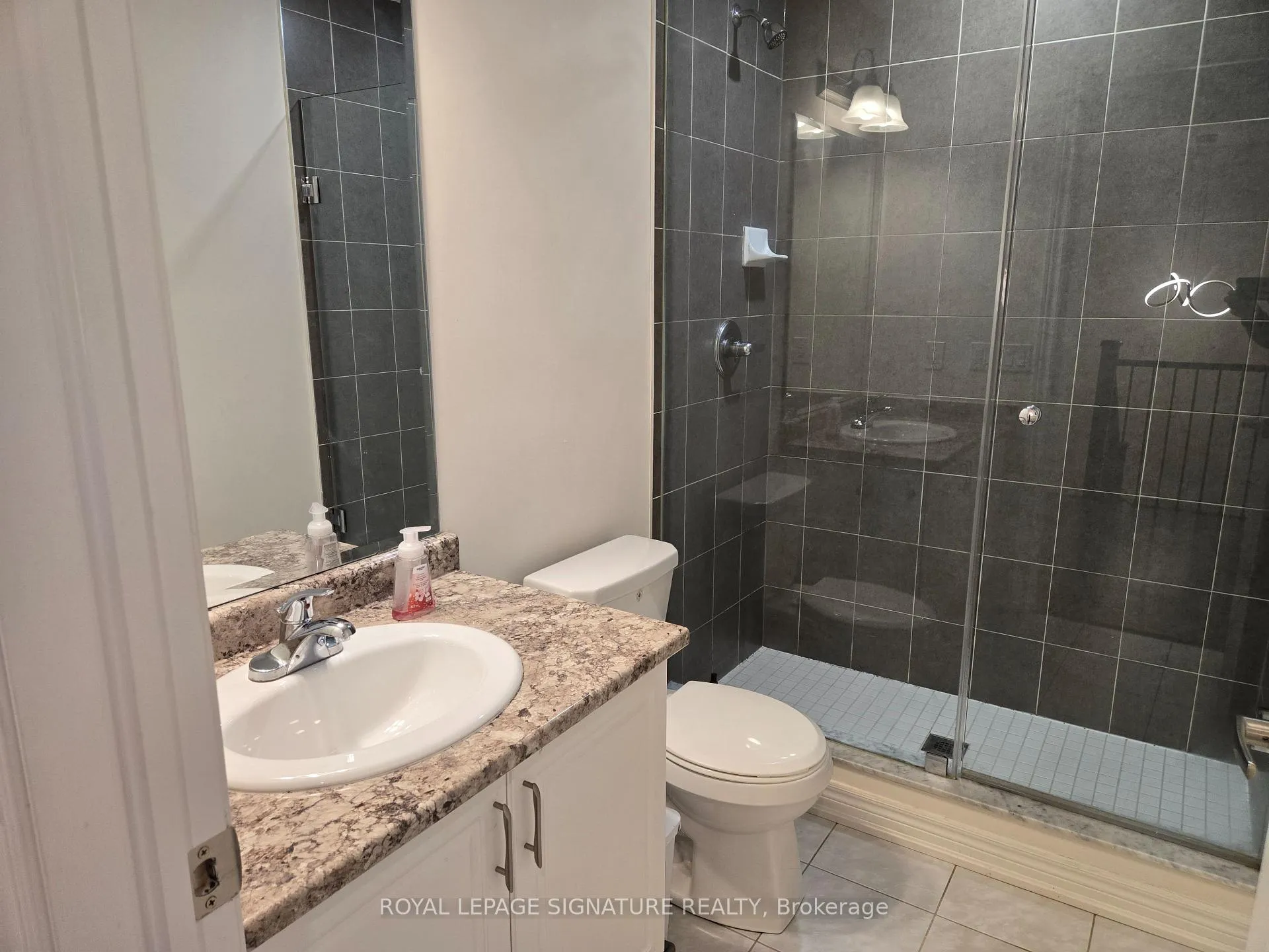 Photo 16 of 8 Beasley Grove, Hamilton, Meadowlands — HOMEH