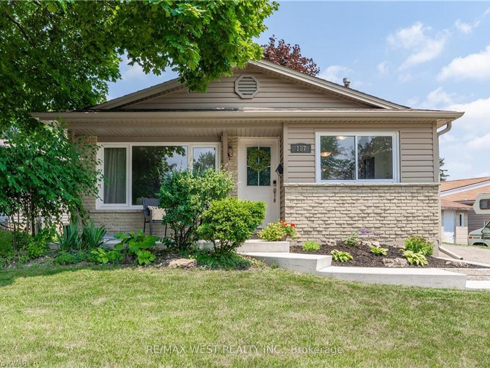 Front of 187 Broken Oak Crescent