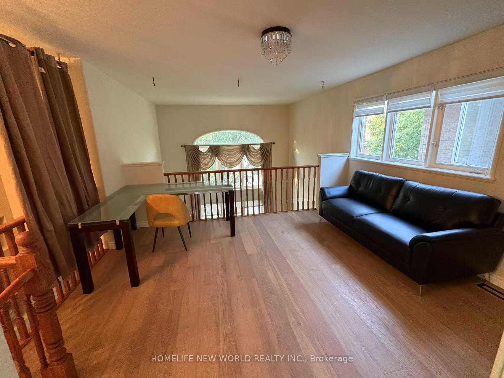 Photo 4 of Unit UPPER PRIM, 41 Majestic Drive, Markham, Berczy — HOMEH