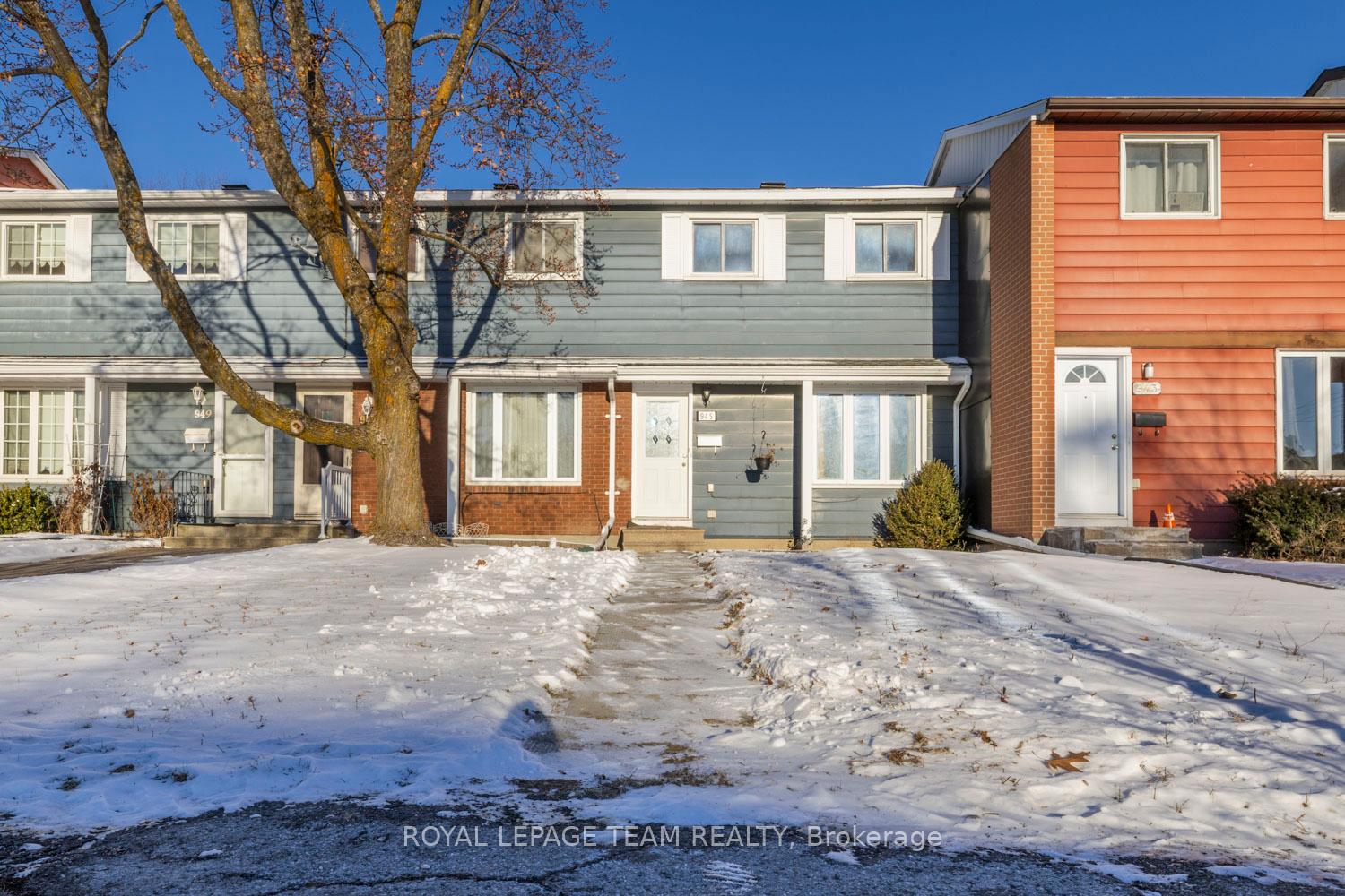 Photo 1 of 945 Greenbriar Avenue, Ottawa, Carleton Heights — HOMEH