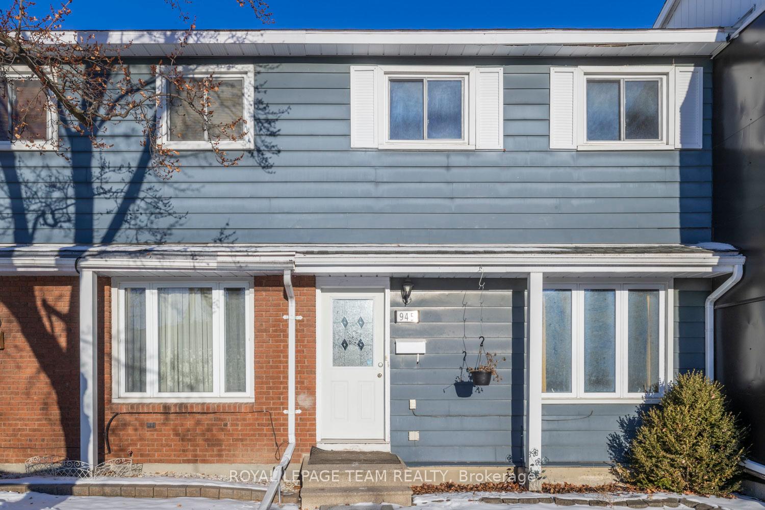 Photo 2 of 945 Greenbriar Avenue, Ottawa, Carleton Heights — HOMEH