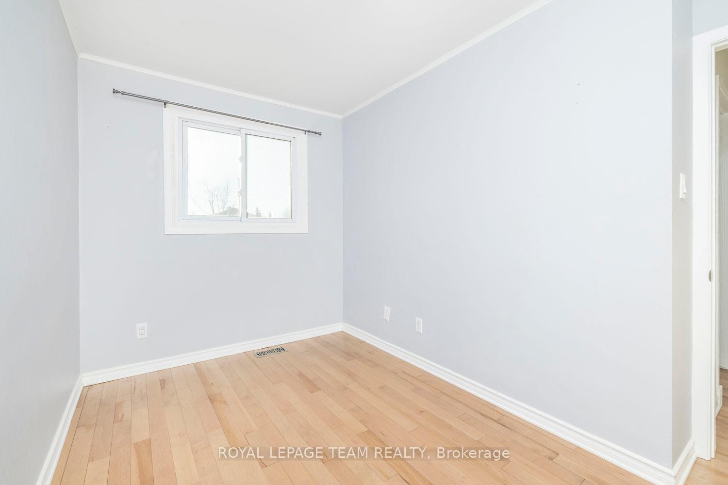 Photo 20 of 945 Greenbriar Avenue, Ottawa, Carleton Heights — HOMEH