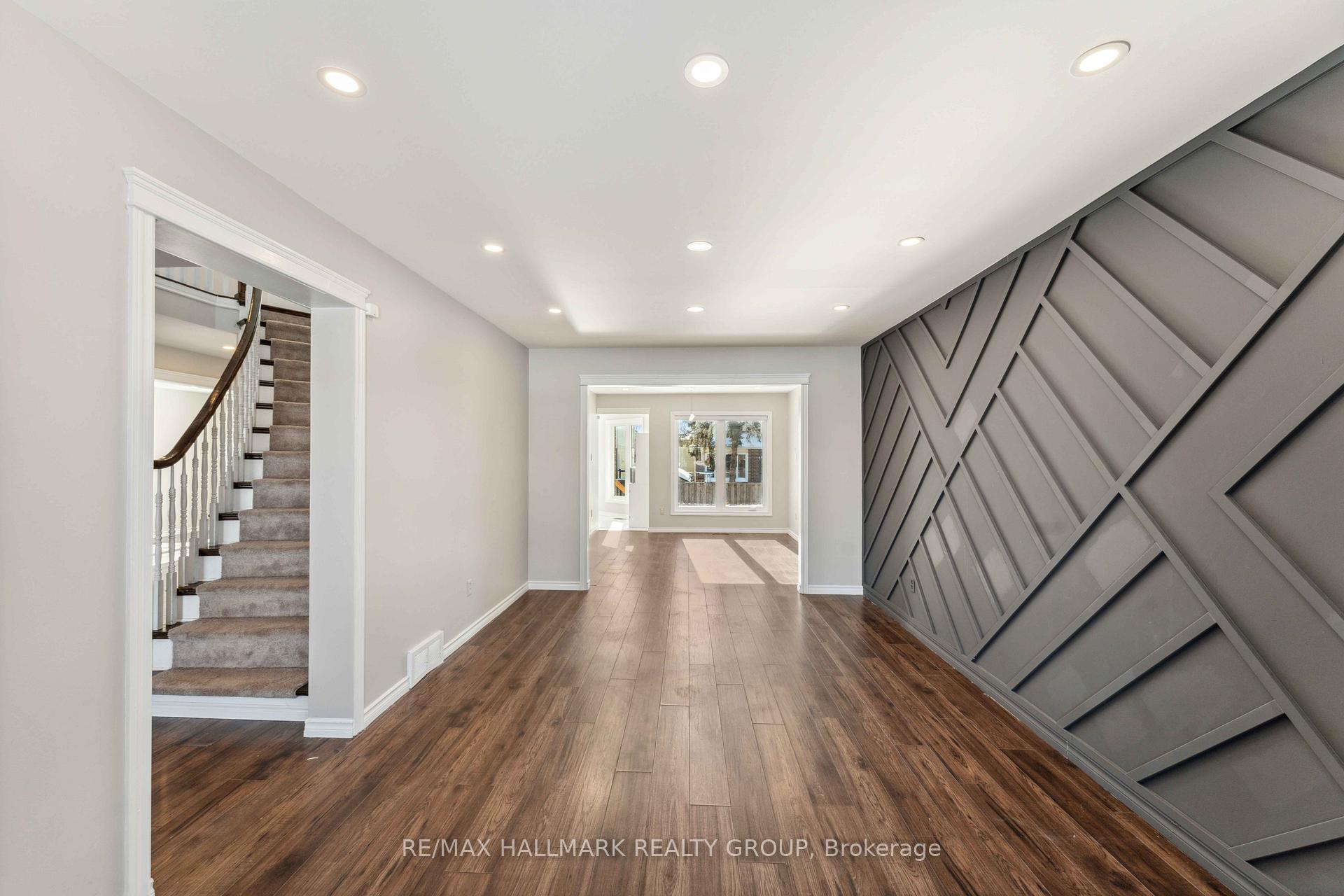 Photo 6 of 28 Dartmoor Drive, Ottawa, Kanata - Bridlewood — HOMEH
