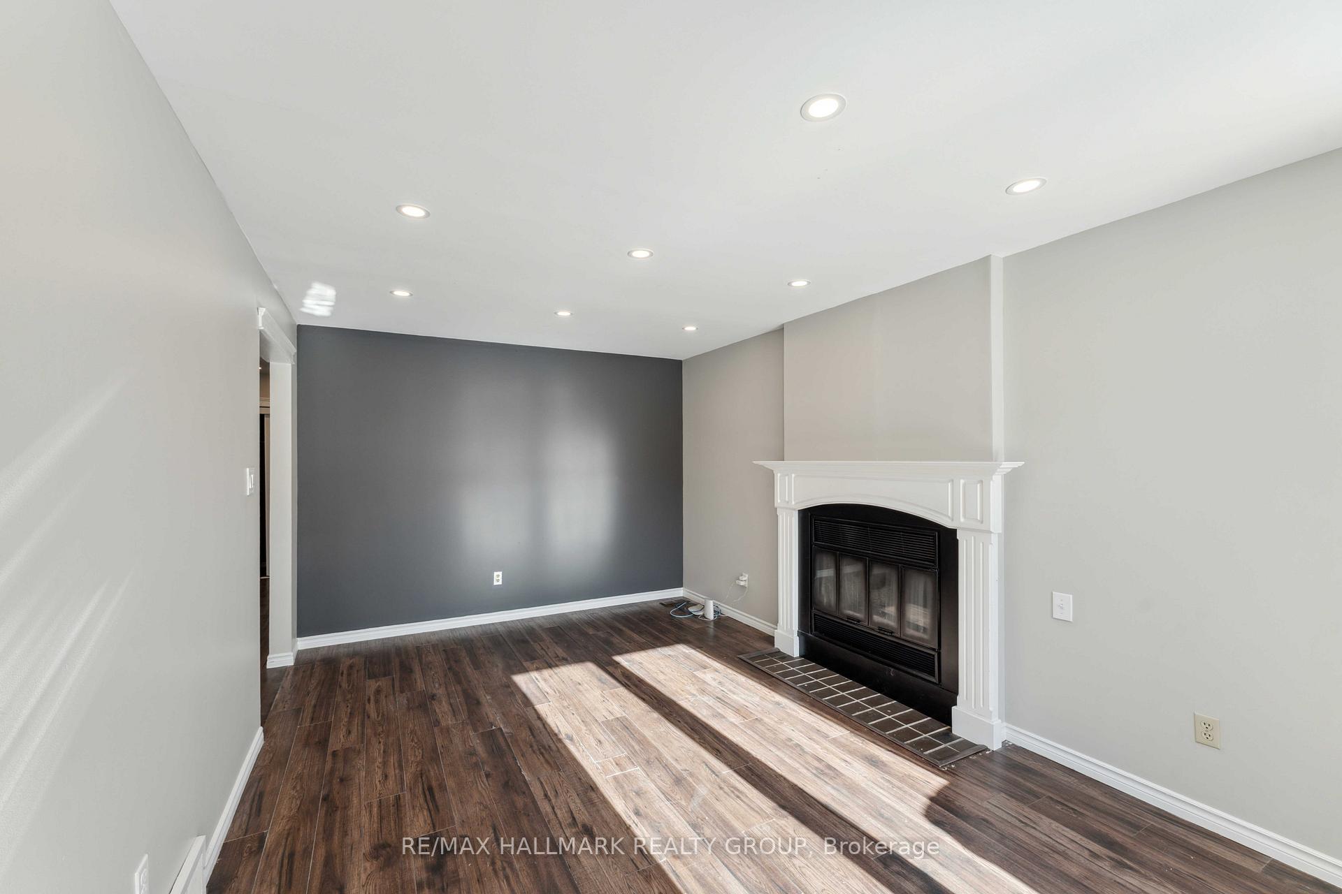 Photo 13 of 28 Dartmoor Drive, Ottawa, Kanata - Bridlewood — HOMEH