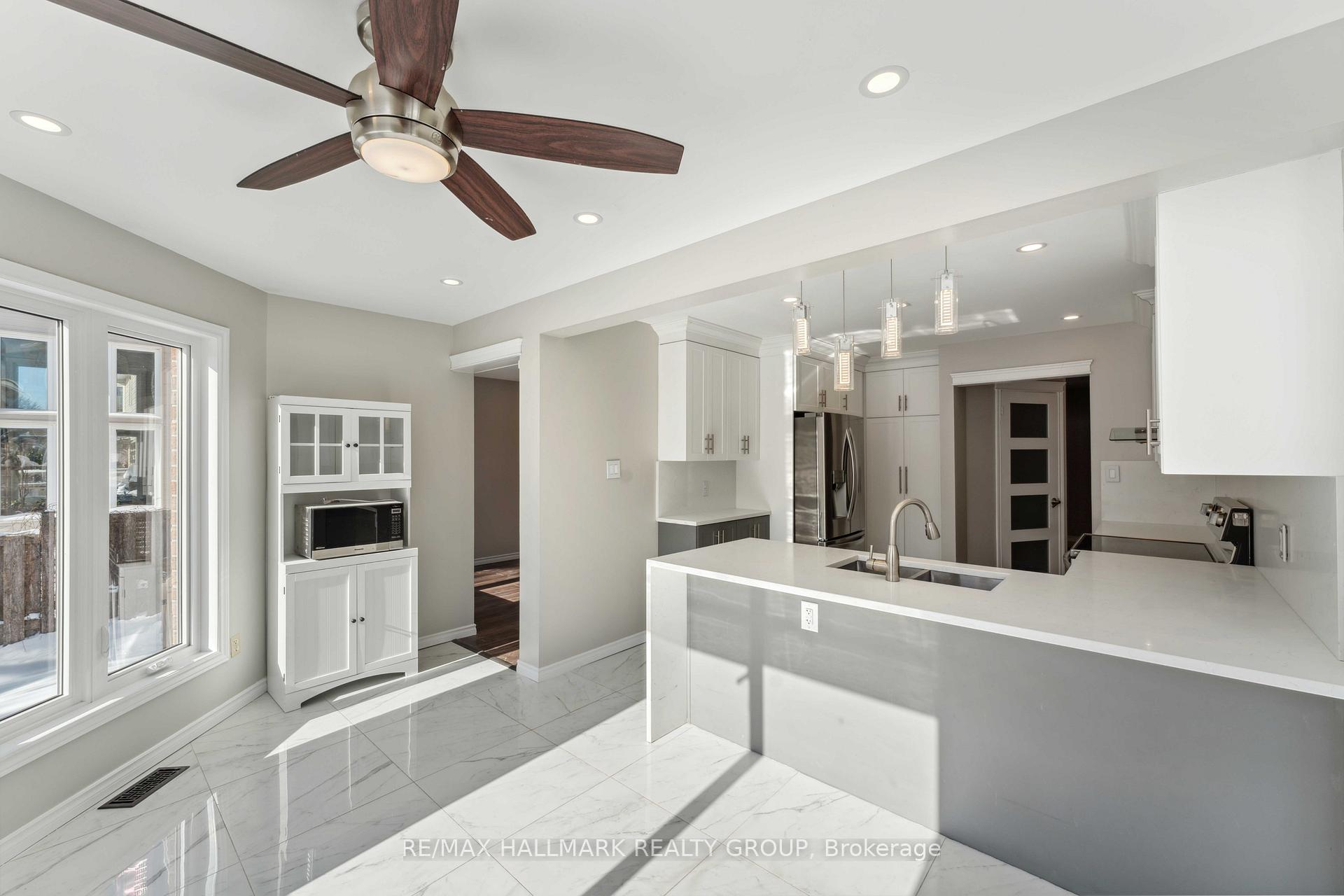 Photo 19 of 28 Dartmoor Drive, Ottawa, Kanata - Bridlewood — HOMEH