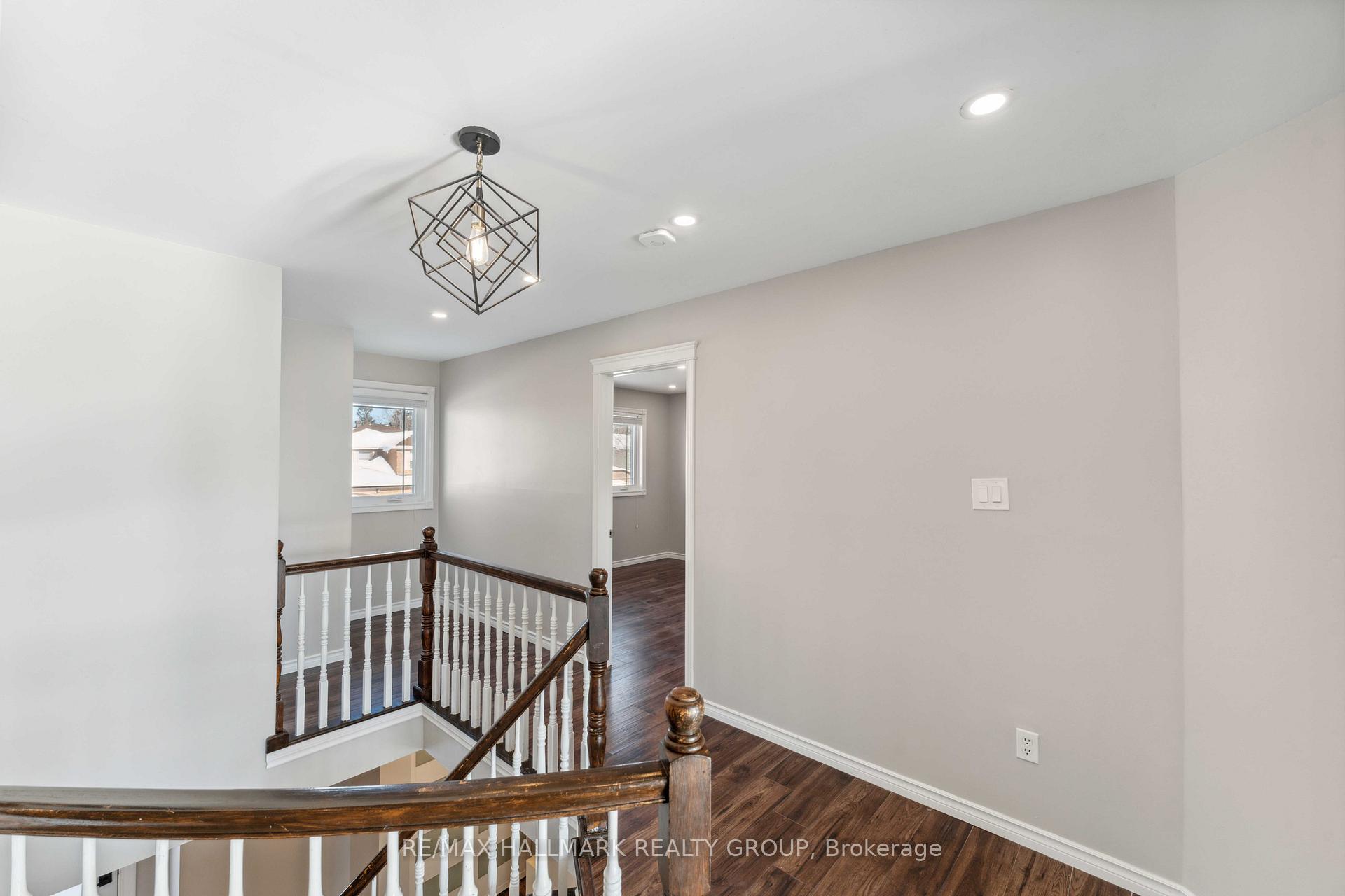 Photo 29 of 28 Dartmoor Drive, Ottawa, Kanata - Bridlewood — HOMEH
