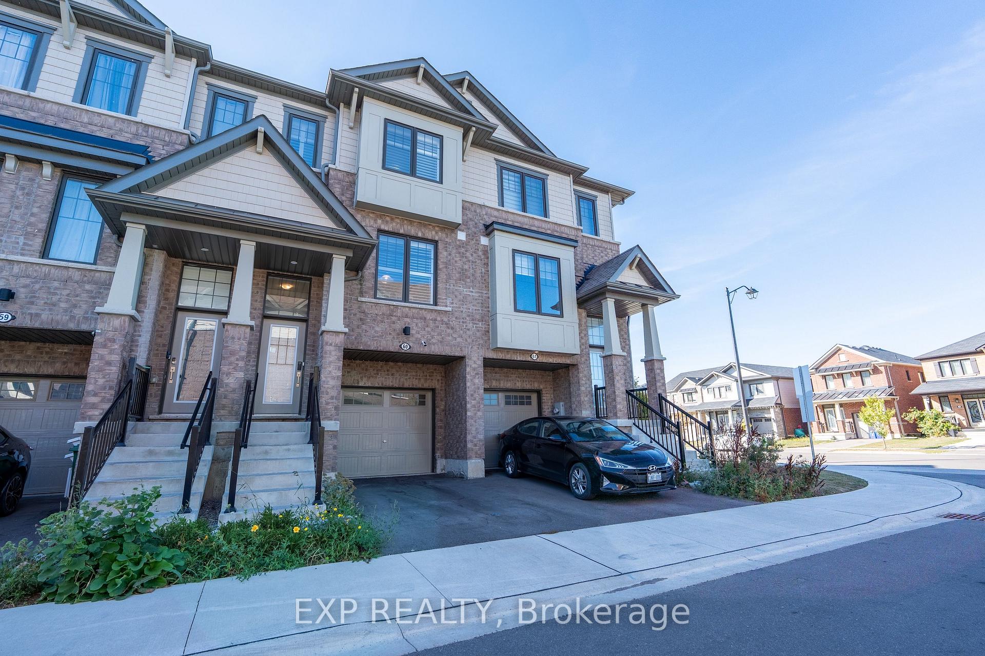 Photo 2 of Unit #60, 185 Bedrock Drive, Hamilton, Stoney Creek Mountain — HOMEH