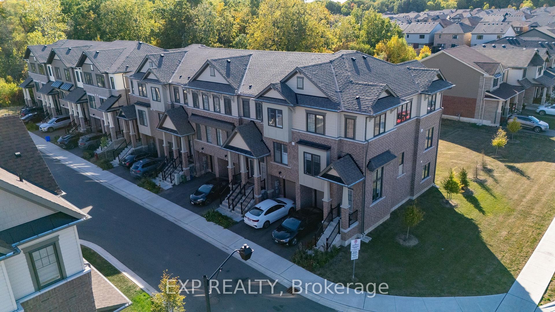 Photo 3 of Unit #60, 185 Bedrock Drive, Hamilton, Stoney Creek Mountain — HOMEH