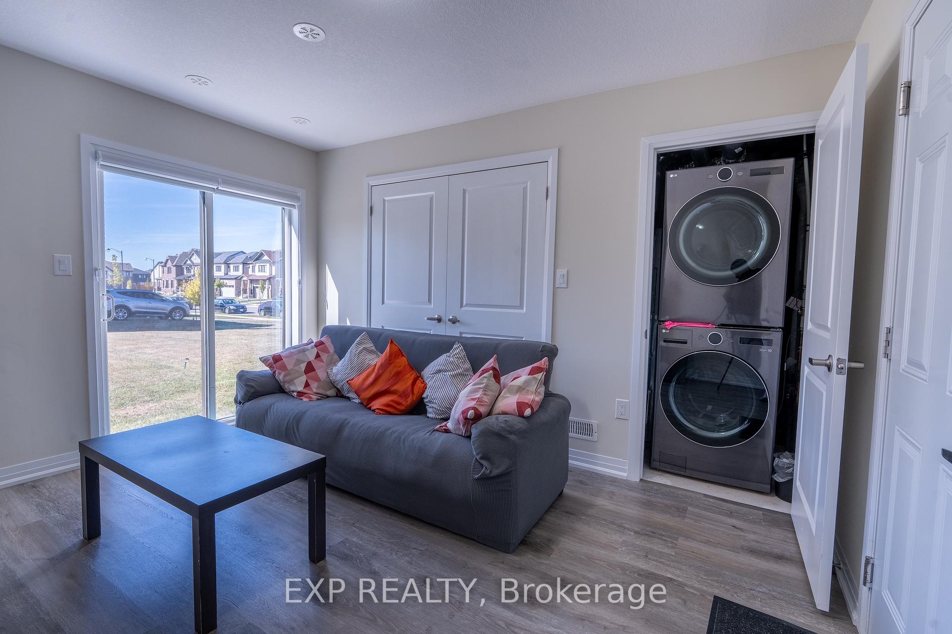 Photo 7 of Unit #60, 185 Bedrock Drive, Hamilton, Stoney Creek Mountain — HOMEH