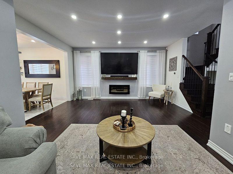Photo 5 of Unit Upper, 105 Whitlock Avenue E, Milton, Ford — HOMEH