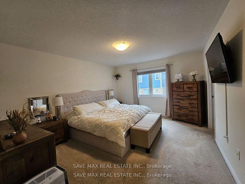 Photo 10 of Unit Upper, 105 Whitlock Avenue E, Milton, Ford — HOMEH
