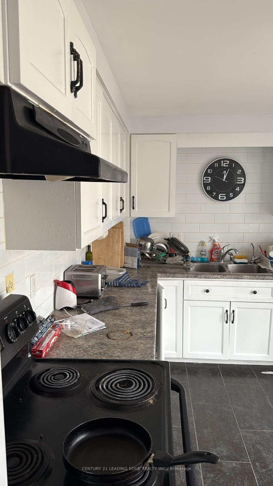 Photo 6 of 257 Morgan Avenue, Kitchener — HOMEH