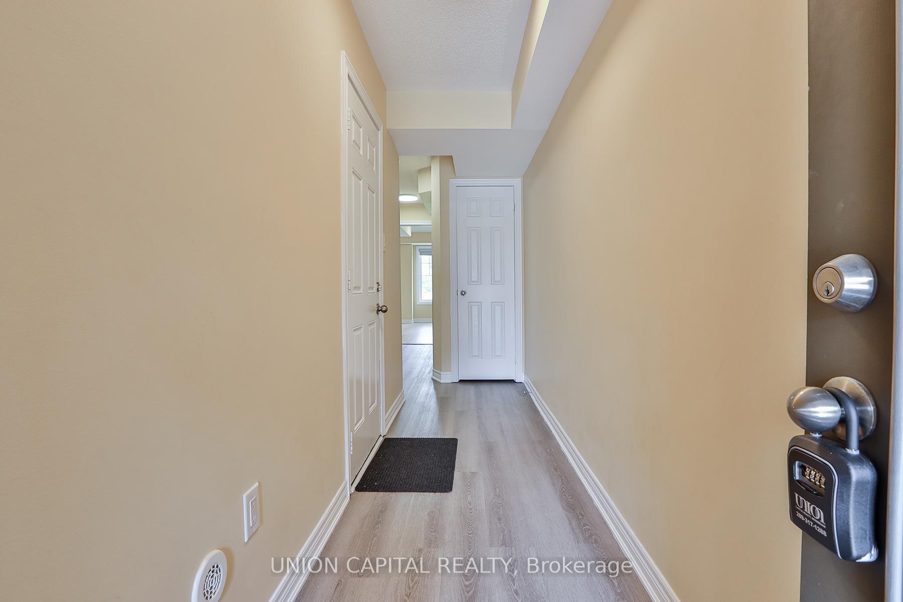 Photo 6 of 45 Dundas Way, Markham, Greensborough — HOMEH