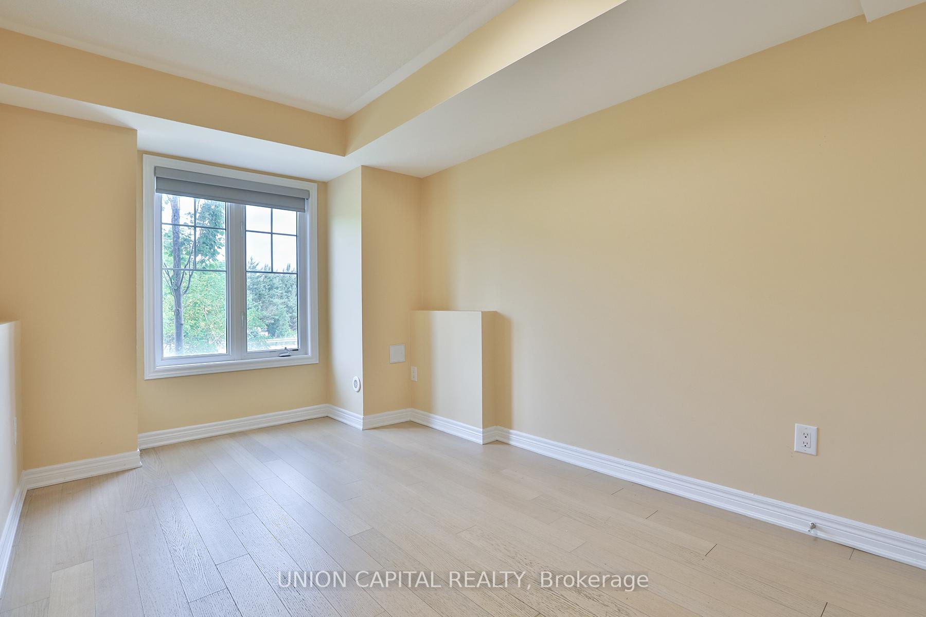Photo 7 of 45 Dundas Way, Markham, Greensborough — HOMEH