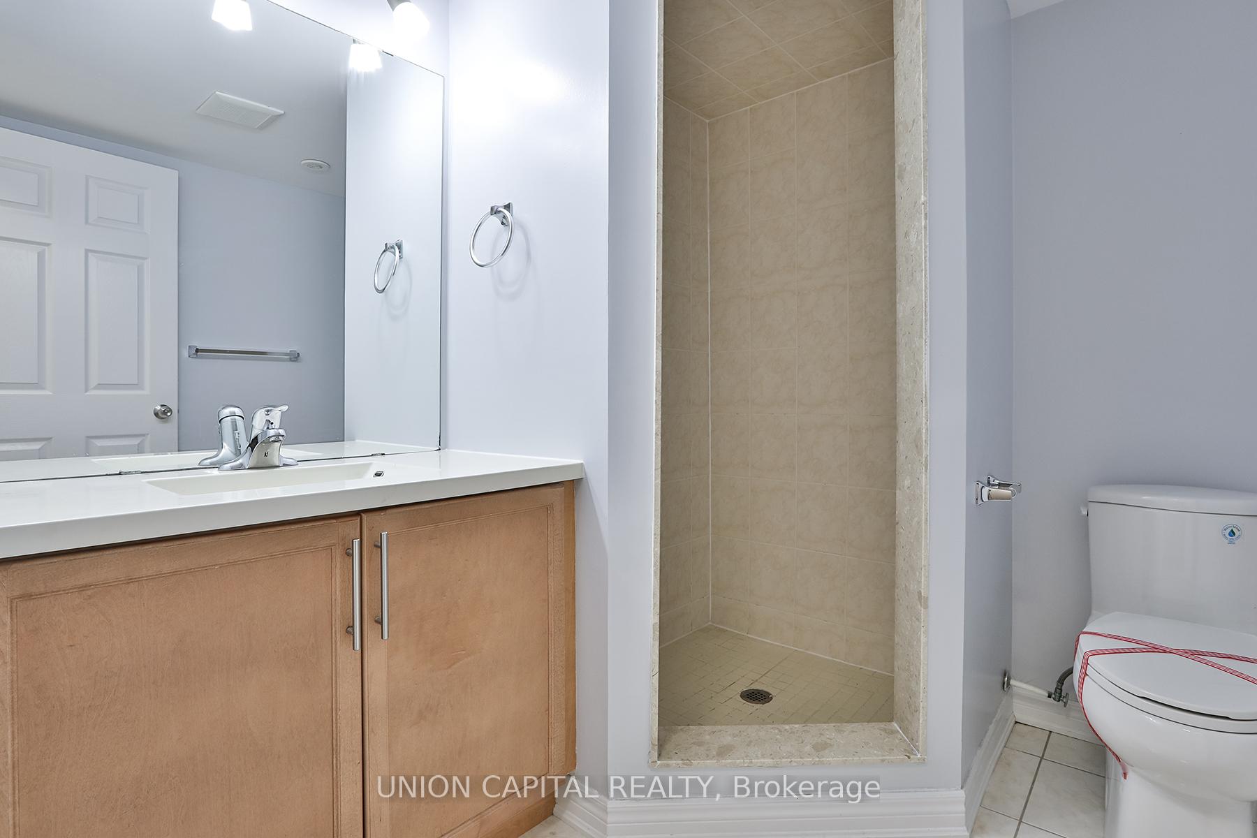 Photo 10 of 45 Dundas Way, Markham, Greensborough — HOMEH