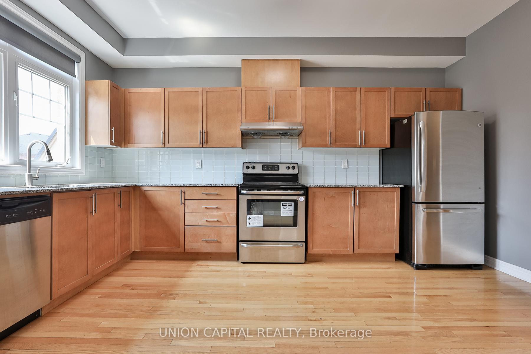 Photo 15 of 45 Dundas Way, Markham, Greensborough — HOMEH
