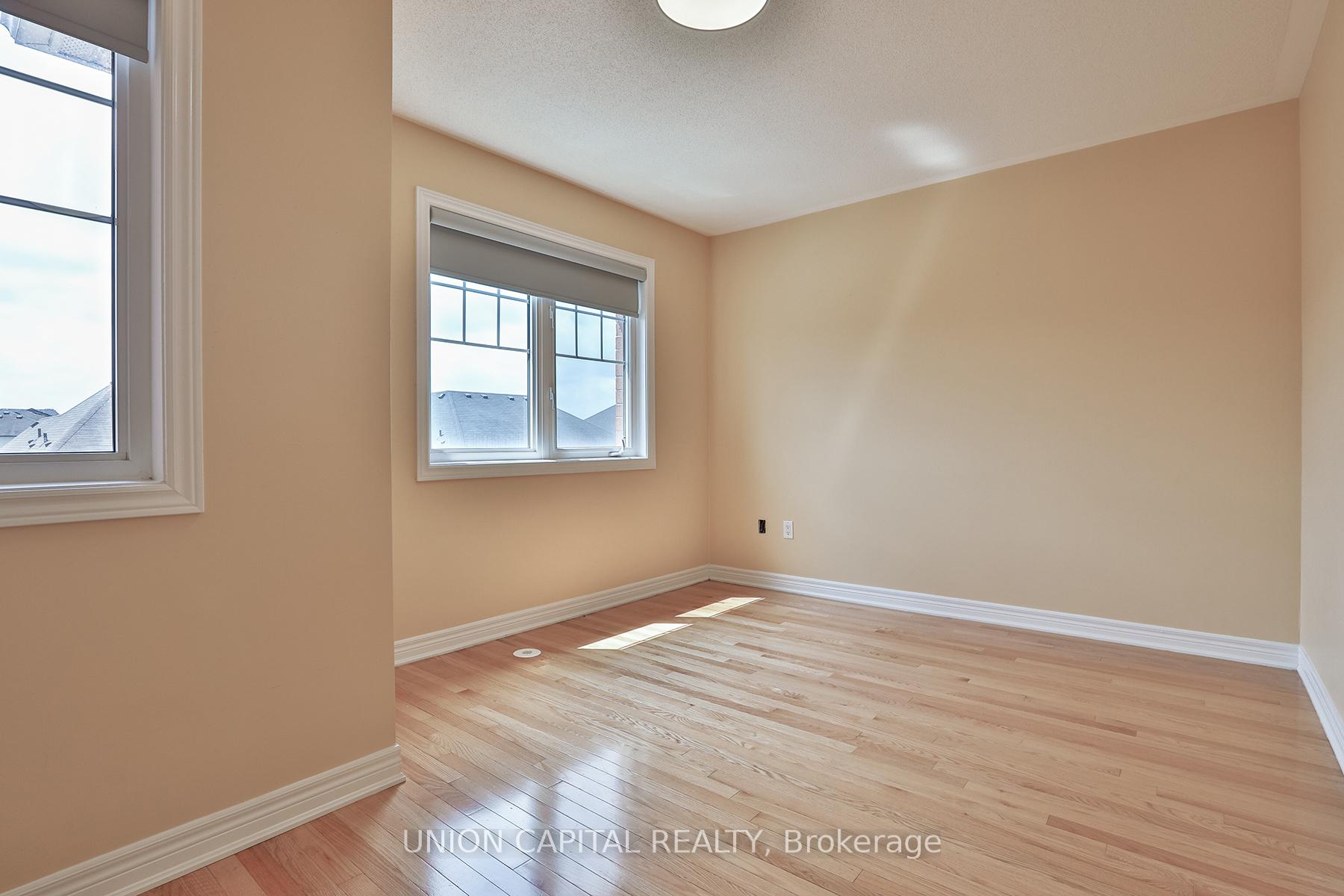Photo 25 of 45 Dundas Way, Markham, Greensborough — HOMEH