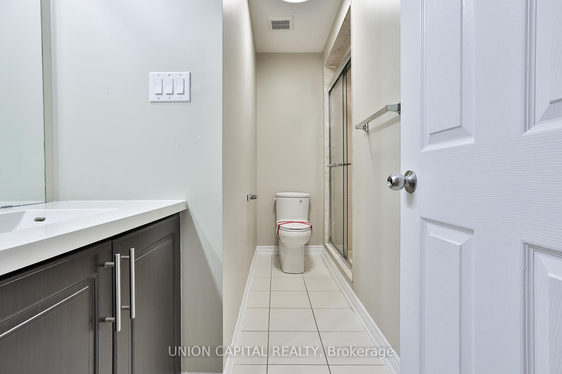 Photo 34 of 45 Dundas Way, Markham, Greensborough — HOMEH