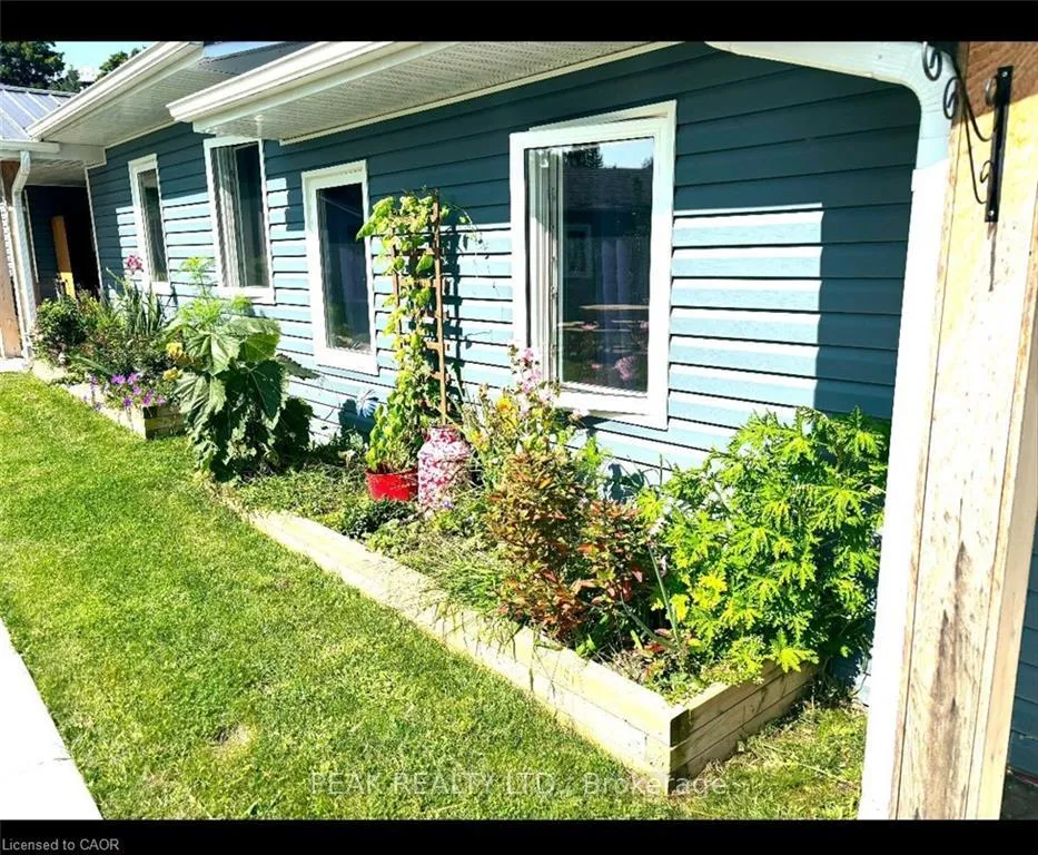 Photo 11 of 46 Elora Street S, Minto — HOMEH