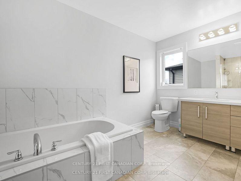 Photo 10 of 207 Union Avenue, Middlesex Centre, Komoka — HOMEH