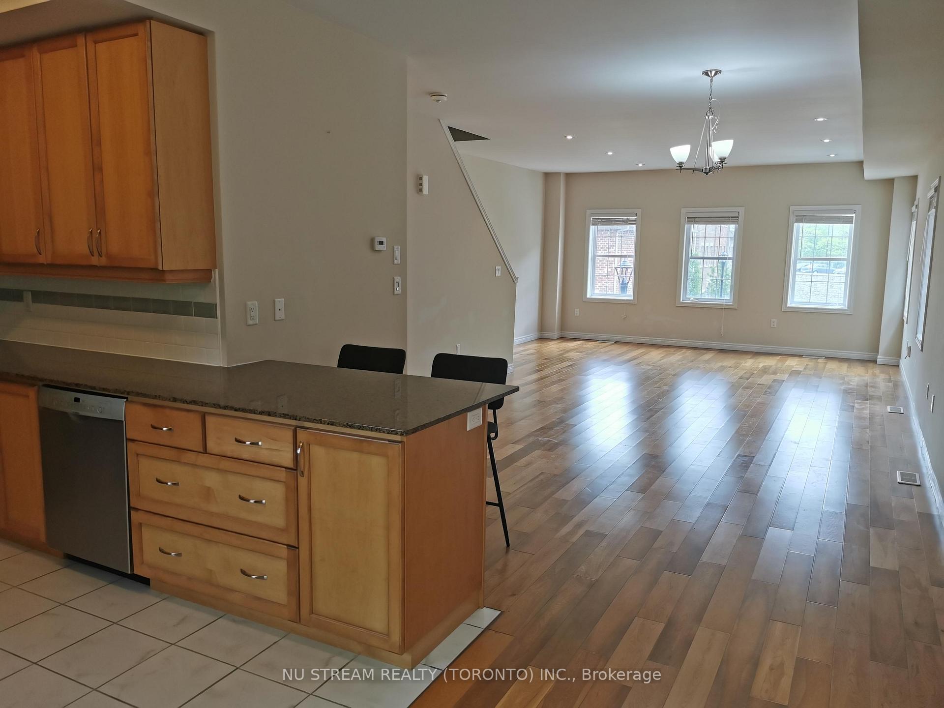 Photo 5 of 84 Robert Peel Road, Kitchener — HOMEH