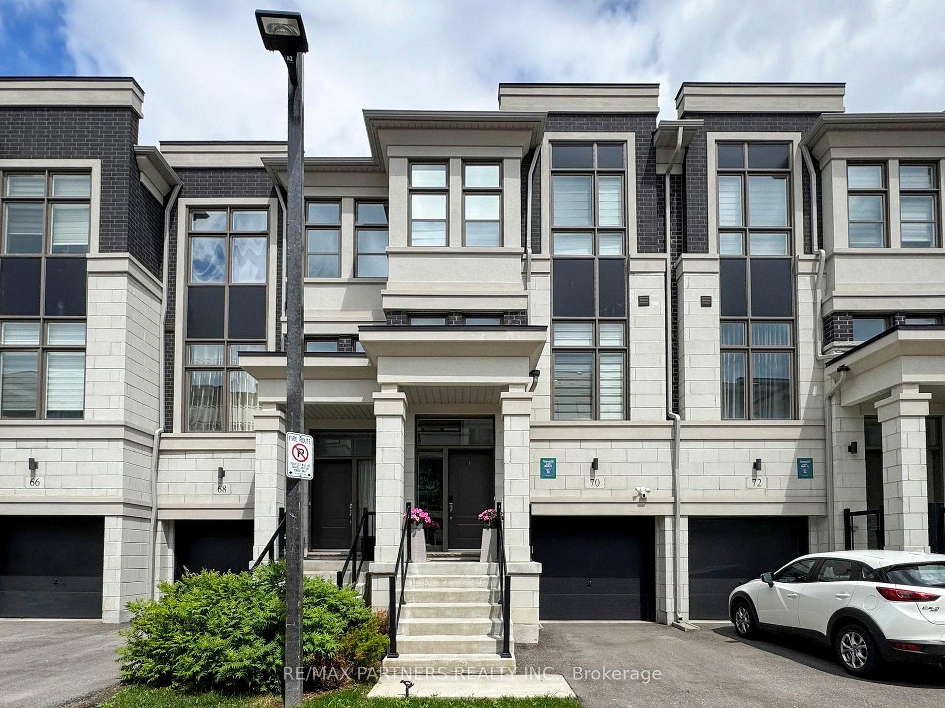 Photo 2 of 70 Pantheon Lane, Markham, Wismer — HOMEH