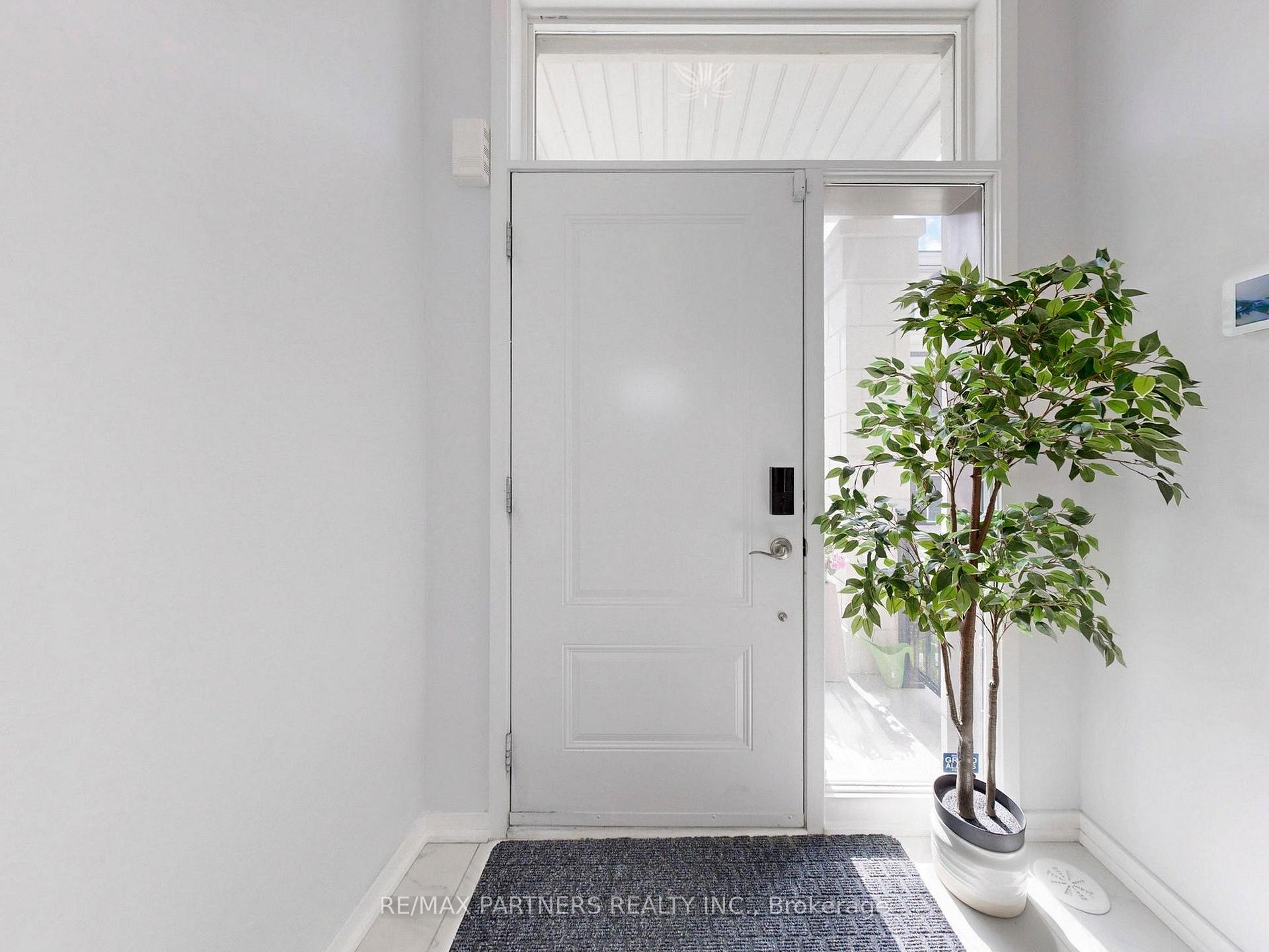 Photo 3 of 70 Pantheon Lane, Markham, Wismer — HOMEH