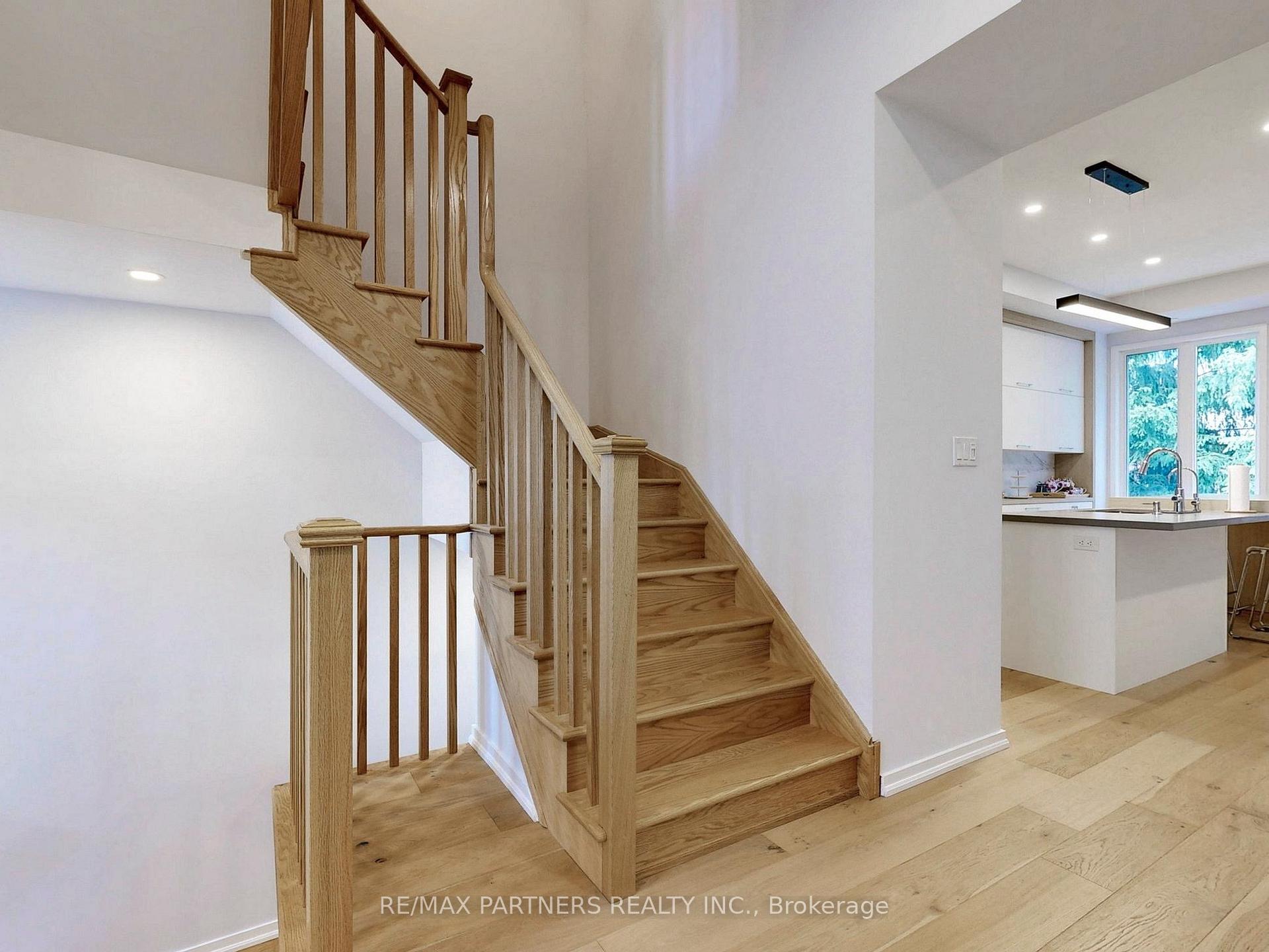 Photo 5 of 70 Pantheon Lane, Markham, Wismer — HOMEH