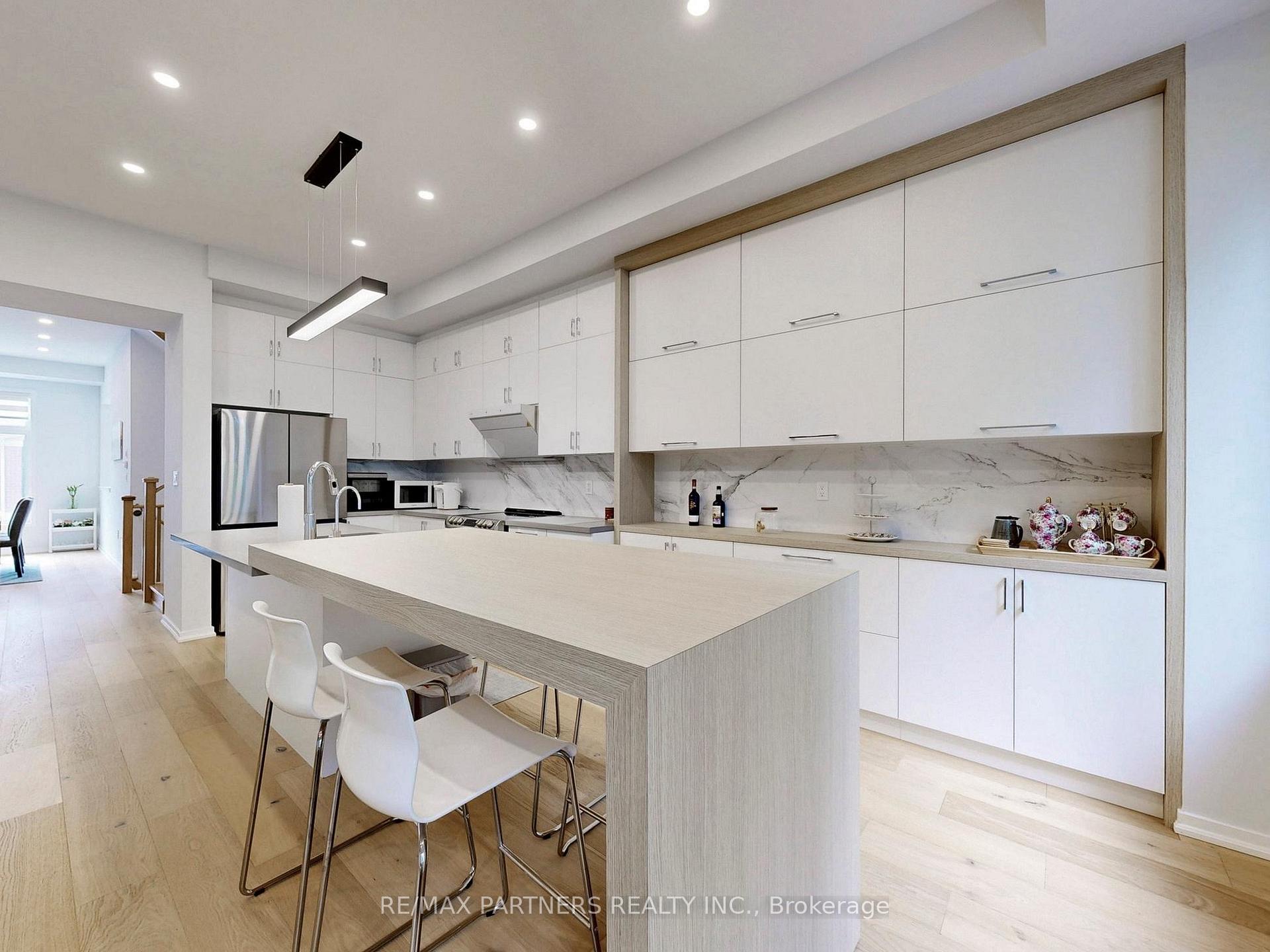 Photo 8 of 70 Pantheon Lane, Markham, Wismer — HOMEH