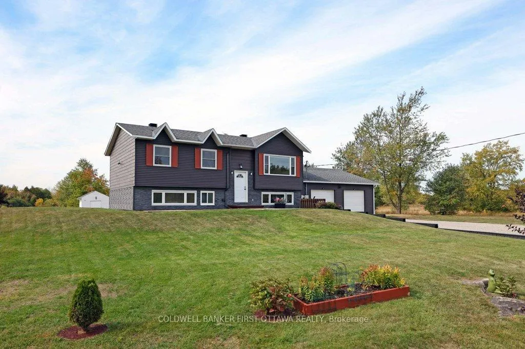 Front of 1181 Holbrook Road