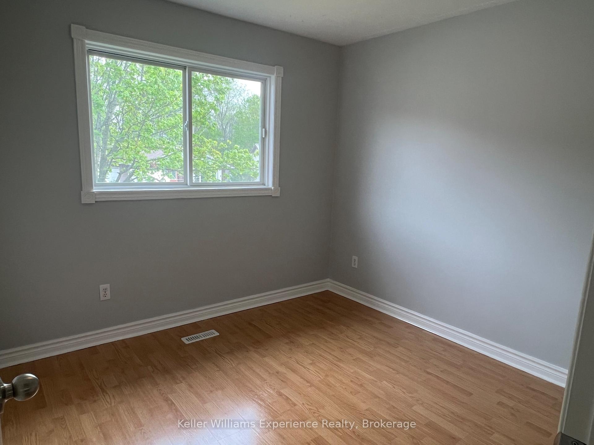 Photo 6 of 807 Birchwood Drive, Midland — HOMEH