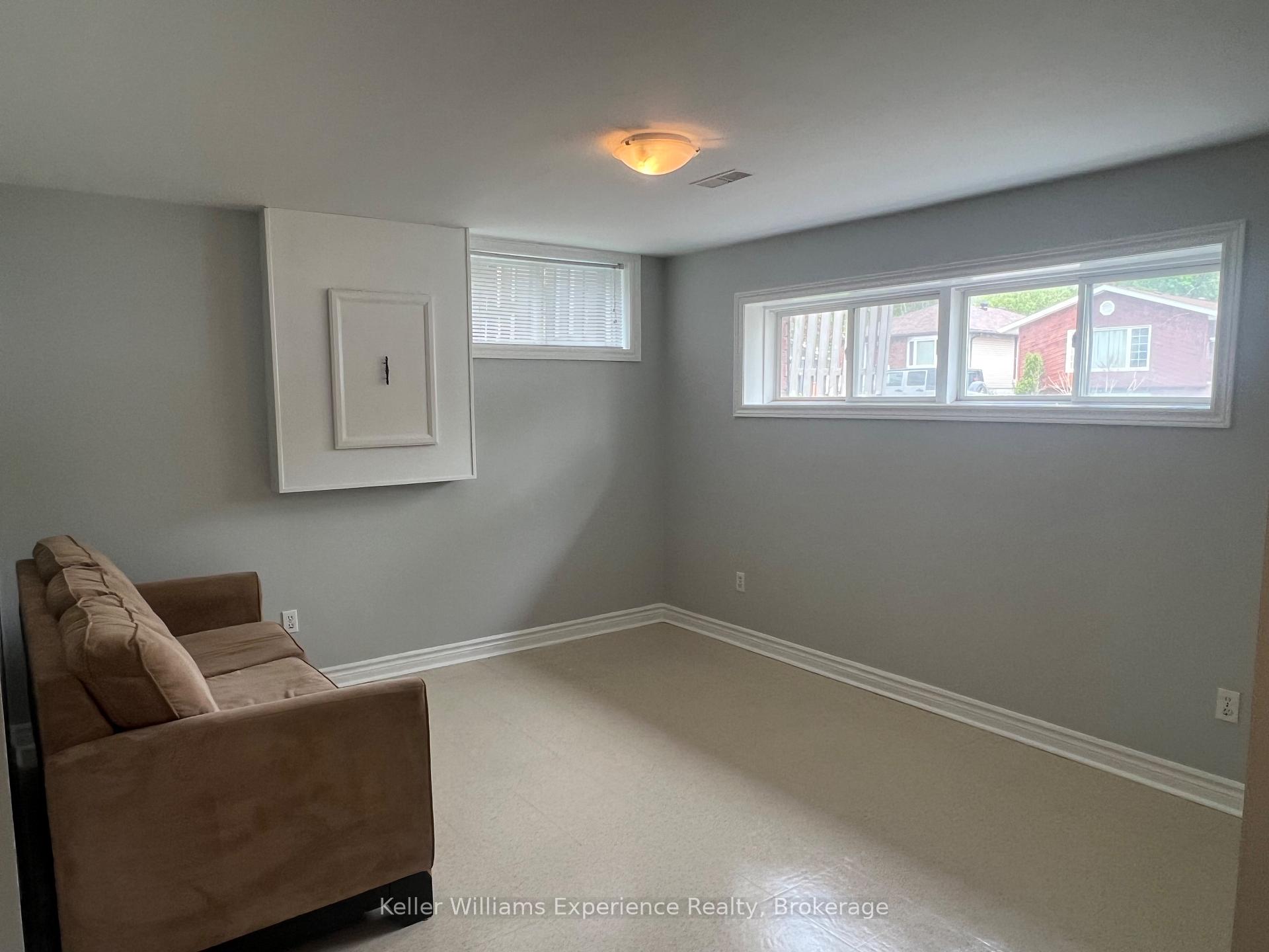 Photo 8 of 807 Birchwood Drive, Midland — HOMEH