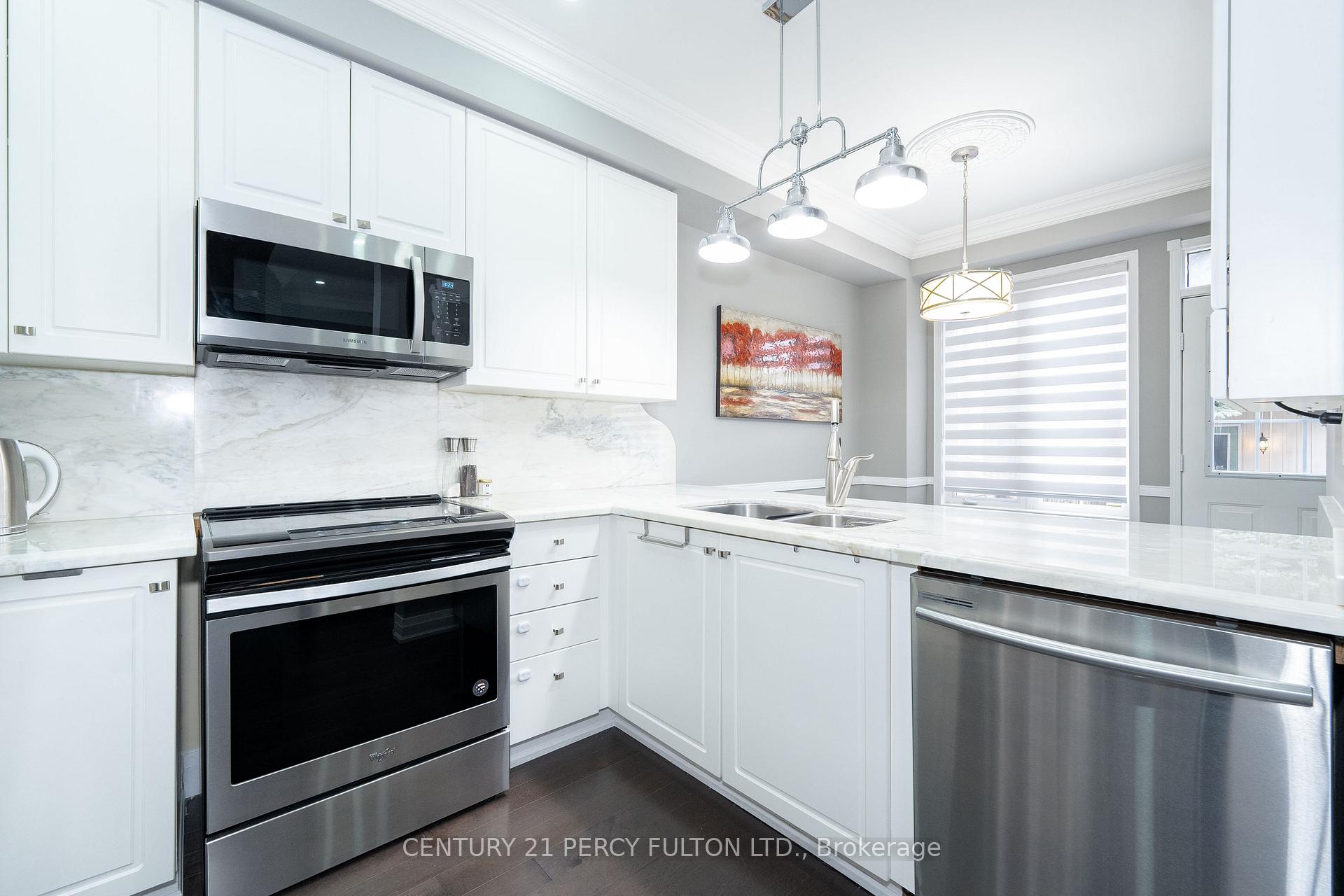 Photo 11 of 131 The Fairways, Markham, Angus Glen — HOMEH