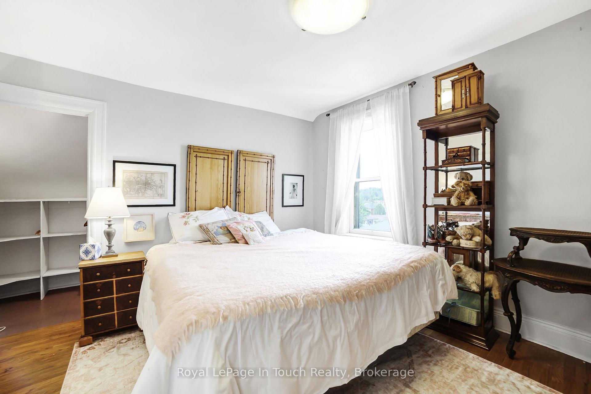 Photo 21 of 233 Queen Street, Midland — HOMEH