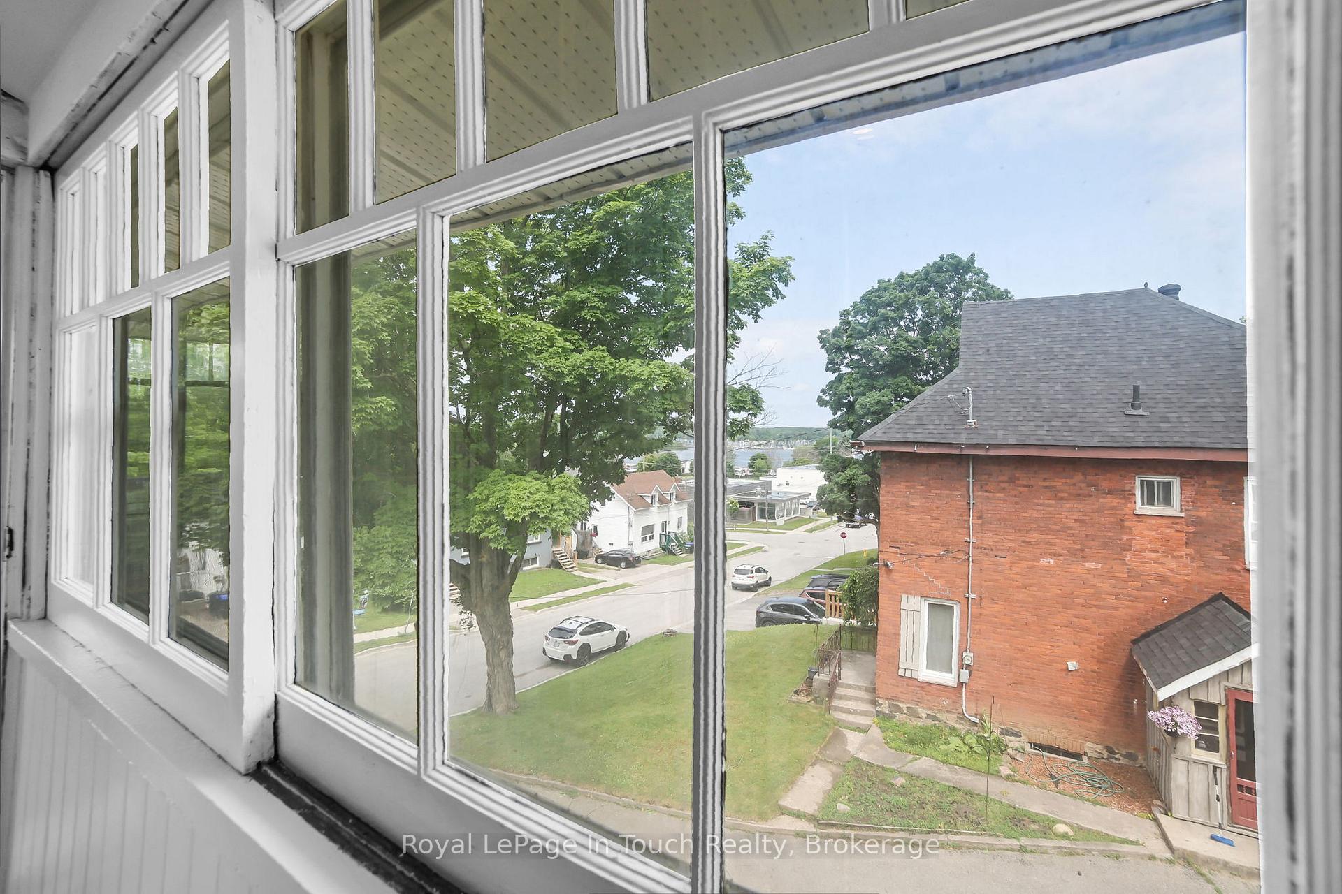 Photo 36 of 233 Queen Street, Midland — HOMEH