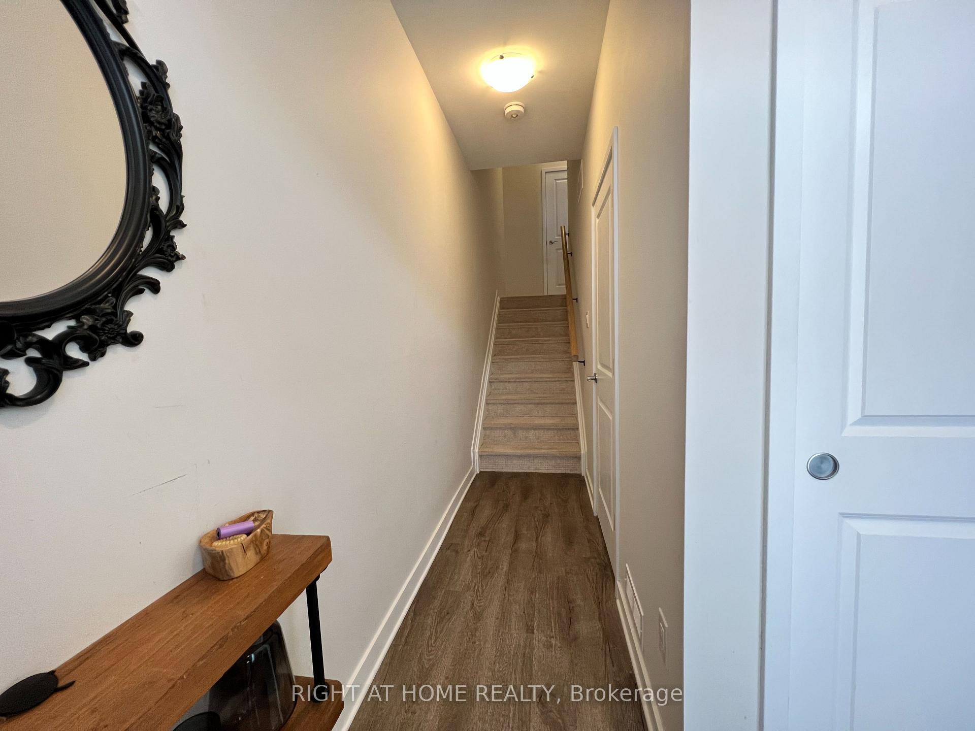 Photo 4 of 102 Visor Pvt, Ottawa, Kanata - Emerald Meadows/Trailwest — HOMEH