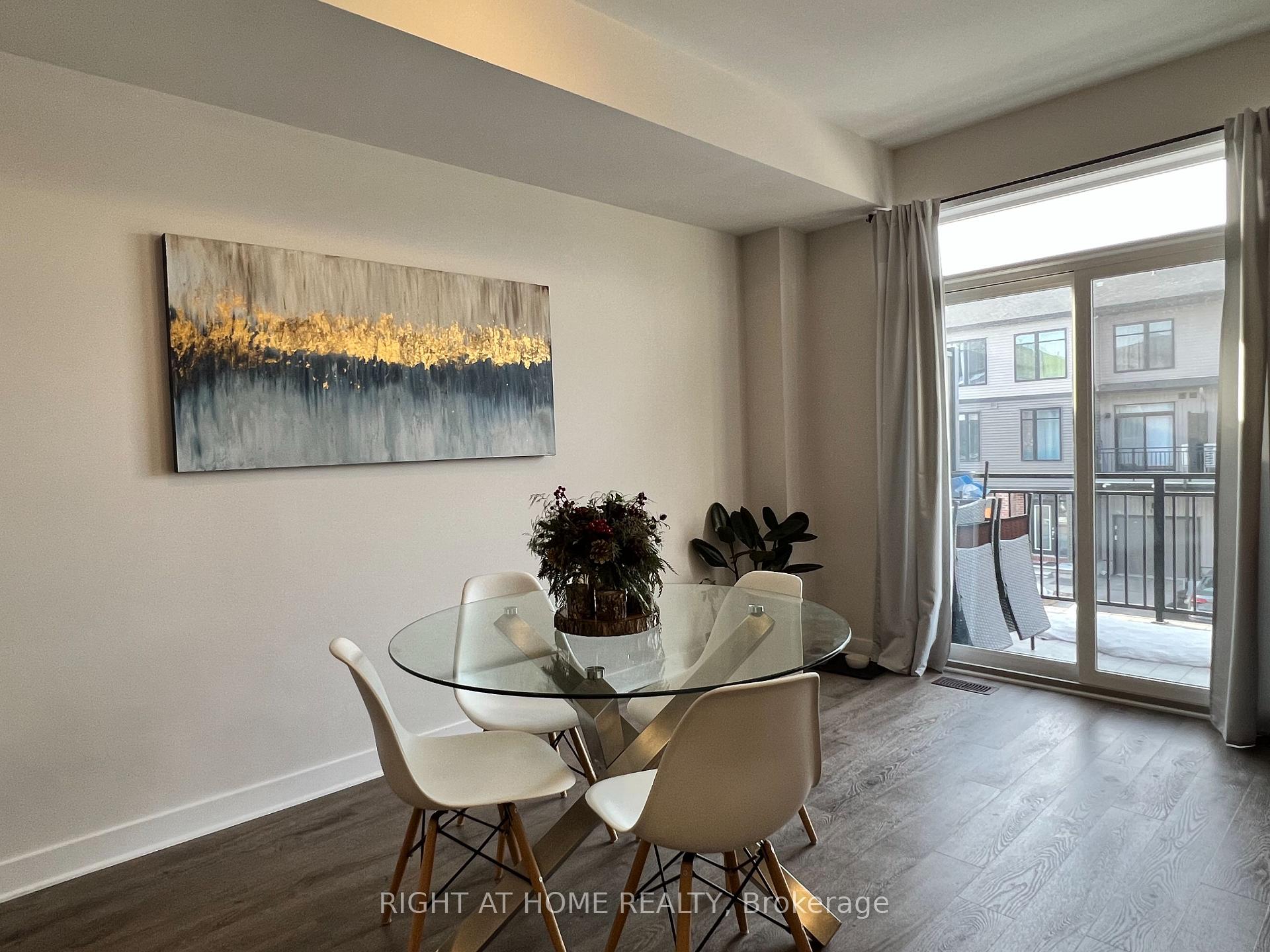 Photo 10 of 102 Visor Pvt, Ottawa, Kanata - Emerald Meadows/Trailwest — HOMEH