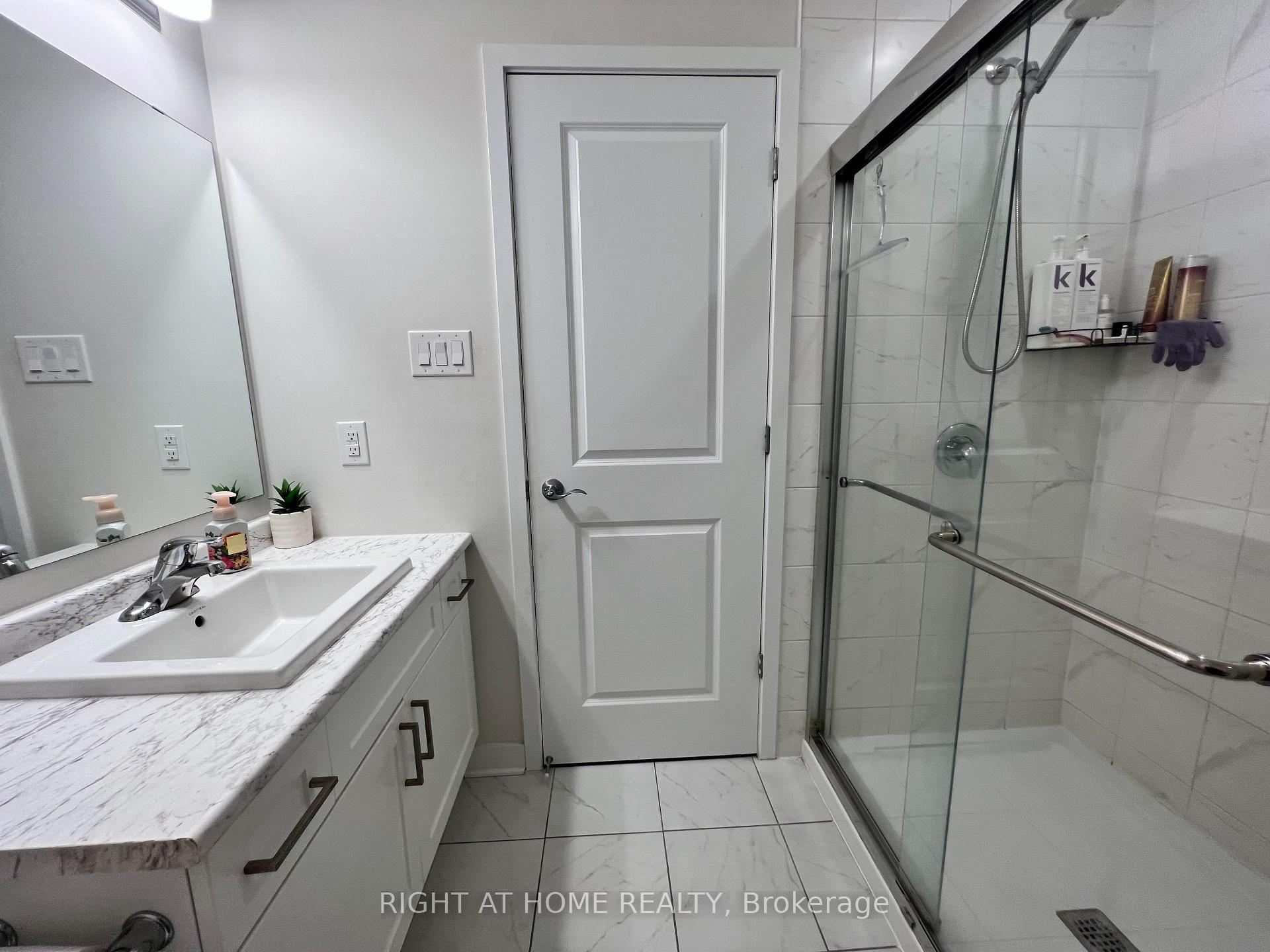 Photo 19 of 102 Visor Pvt, Ottawa, Kanata - Emerald Meadows/Trailwest — HOMEH