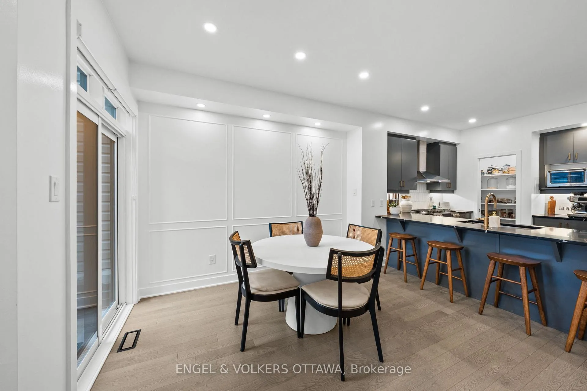 Photo 12 of 561 Rathburn Lane, Ottawa, Leitrim — HOMEH