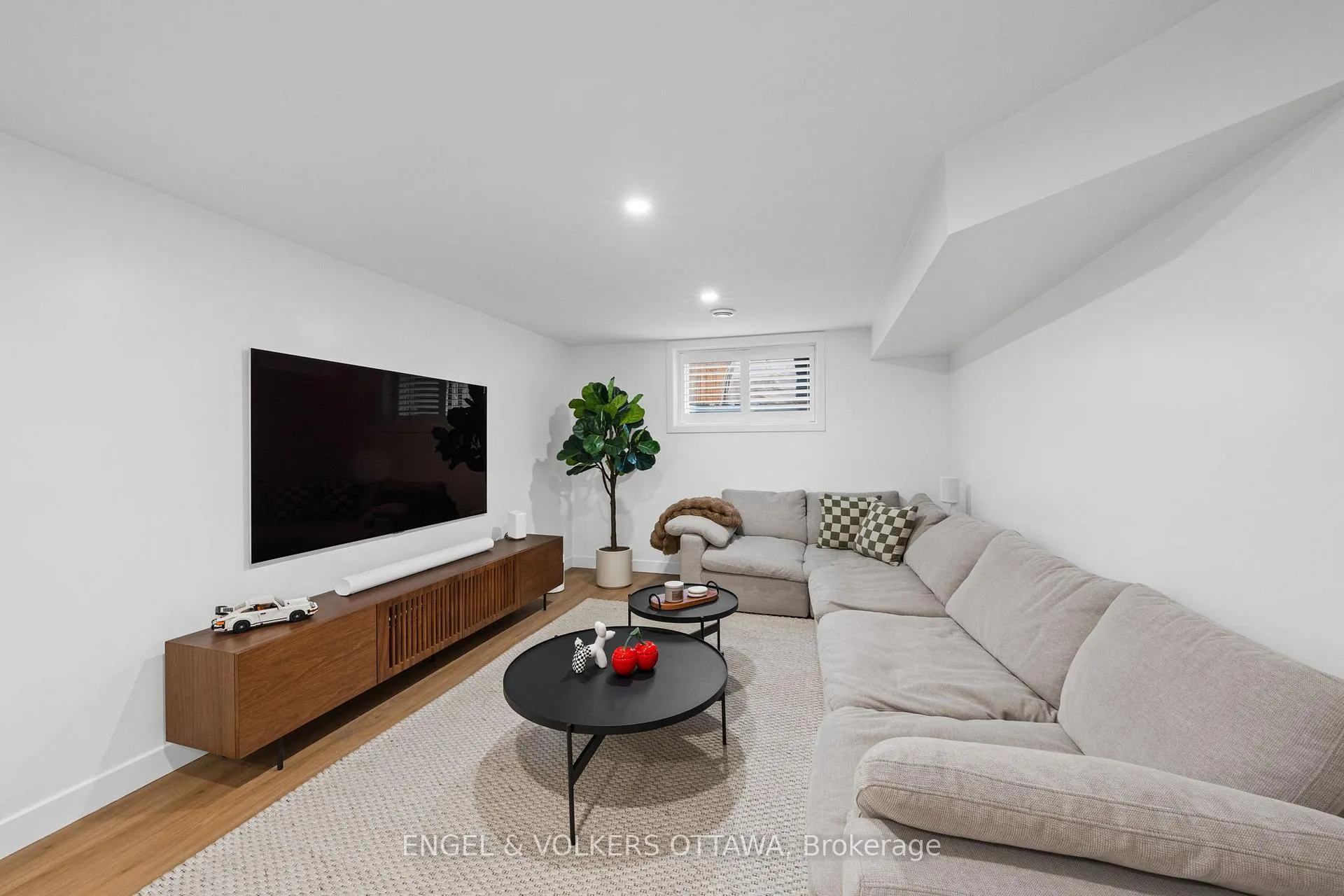 Photo 24 of 561 Rathburn Lane, Ottawa, Leitrim — HOMEH