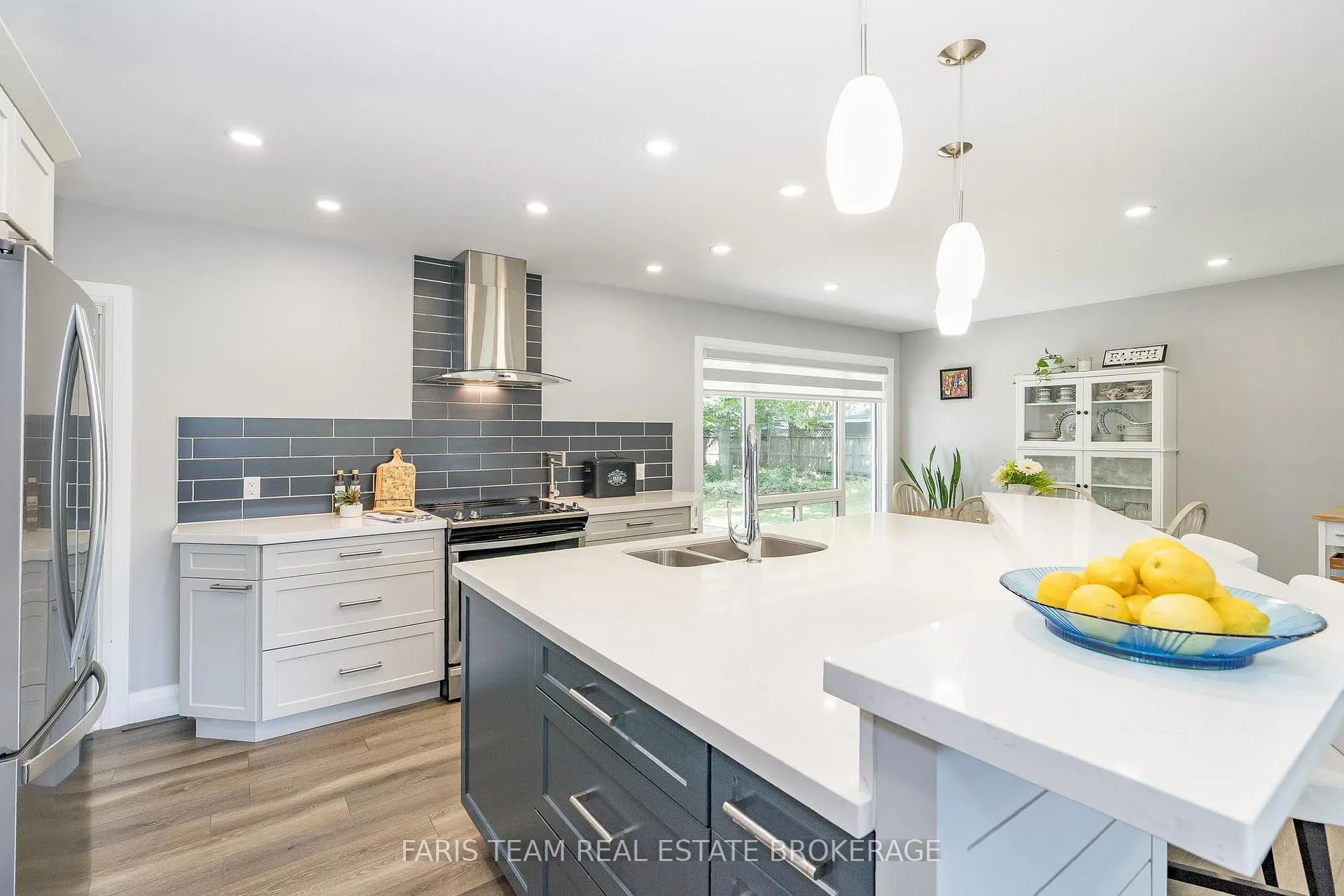 Photo 5 of 888 Hugel Avenue, Midland — HOMEH