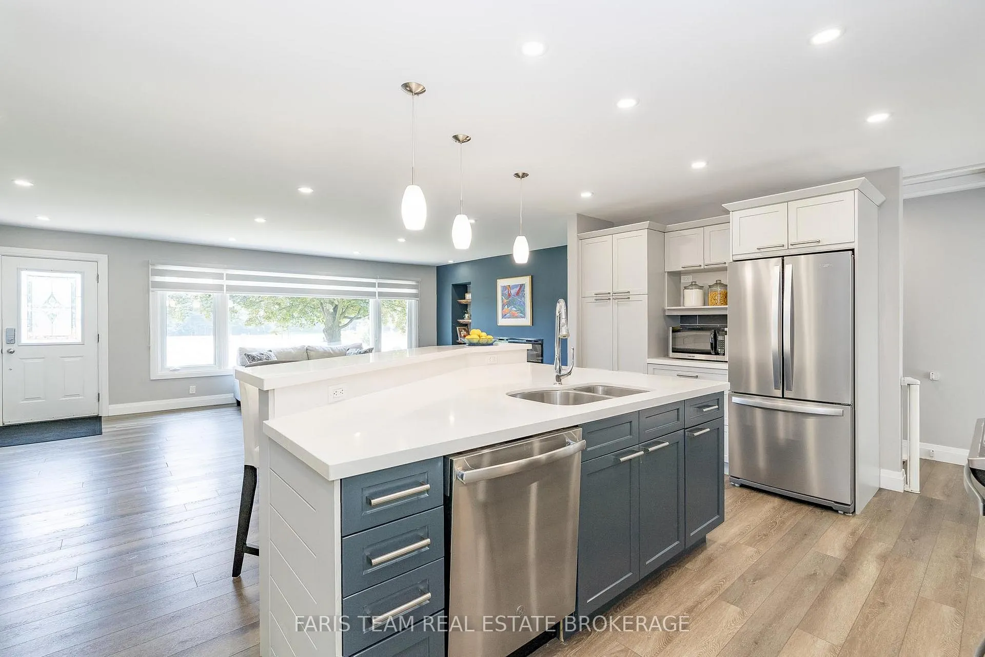 Photo 9 of 888 Hugel Avenue, Midland — HOMEH